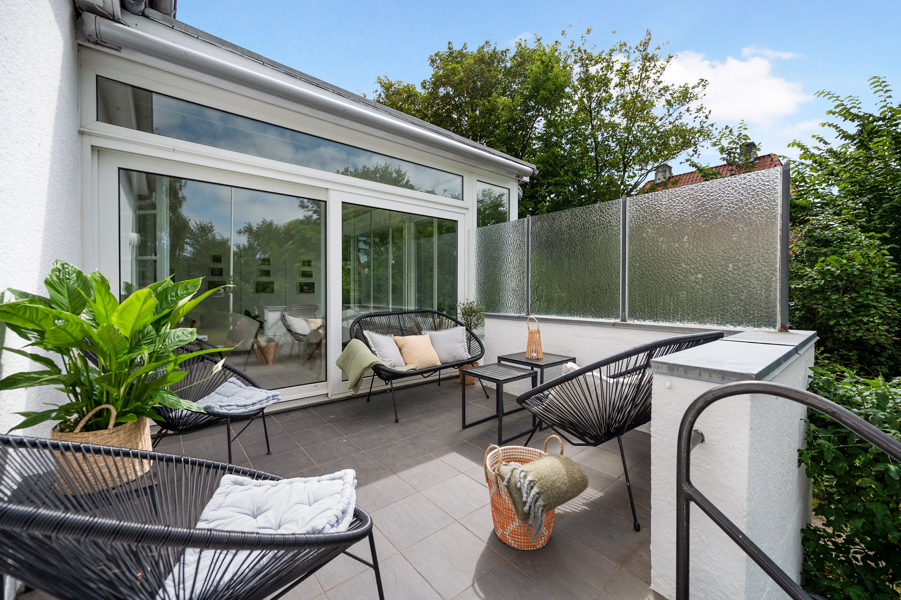 Fremhævet terrasse billede i fuldskærmstilstand. Billede af Sct Cathrine Vej 2, 9800 Hjørring