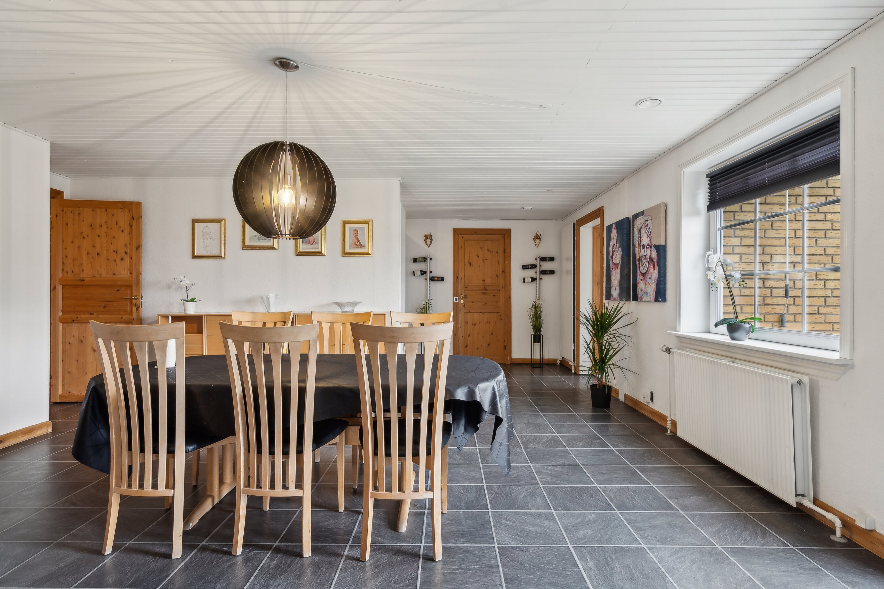 Fremhævet spisestue billede i fuldskærmstilstand. Billede af Toftevænget 9, Aunslev, 5800 Nyborg