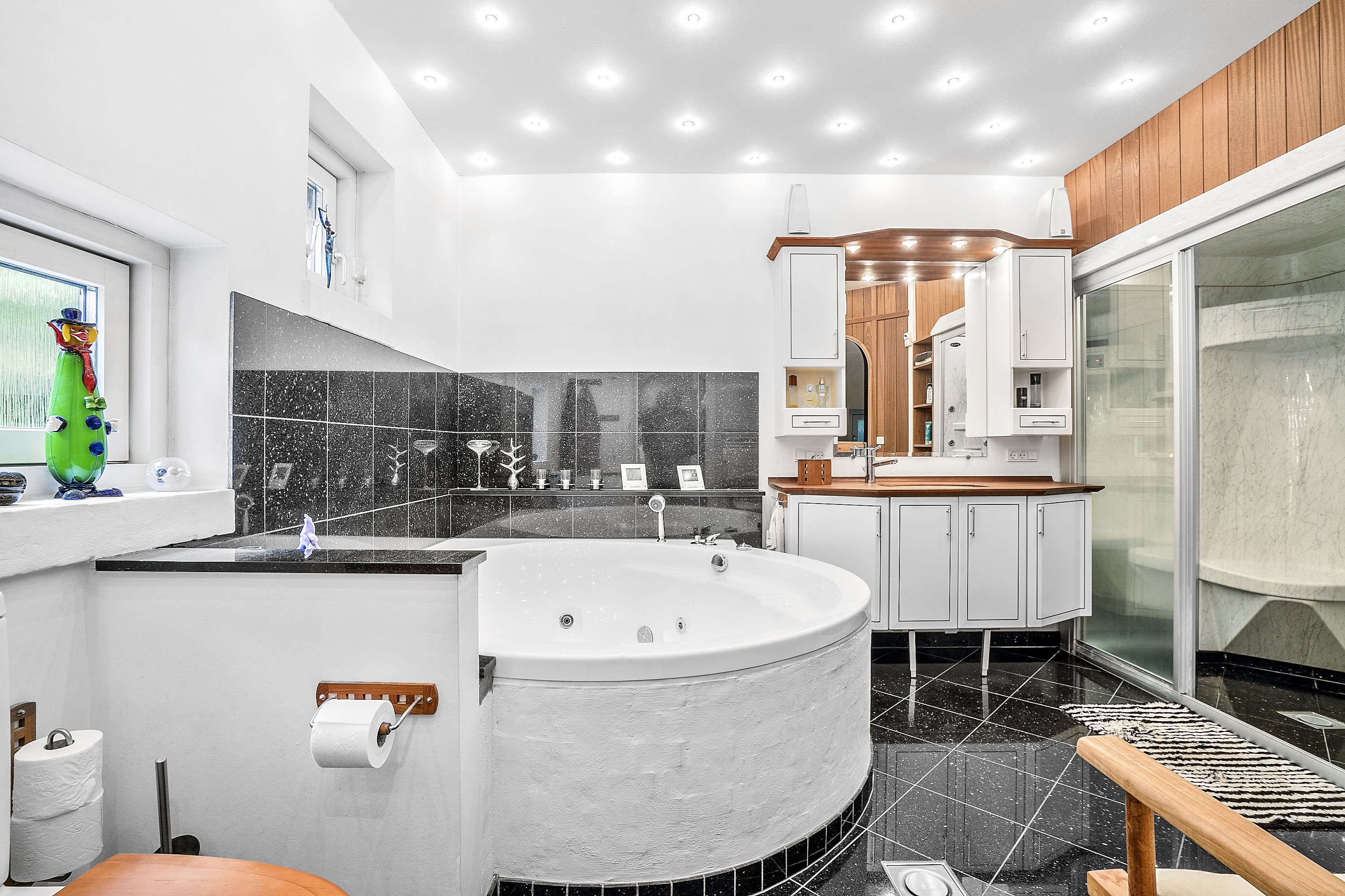 Fremhævet badeværelse billede i fuldskærmstilstand. Billede af Sankelmarksvej 42, 8600 Silkeborg