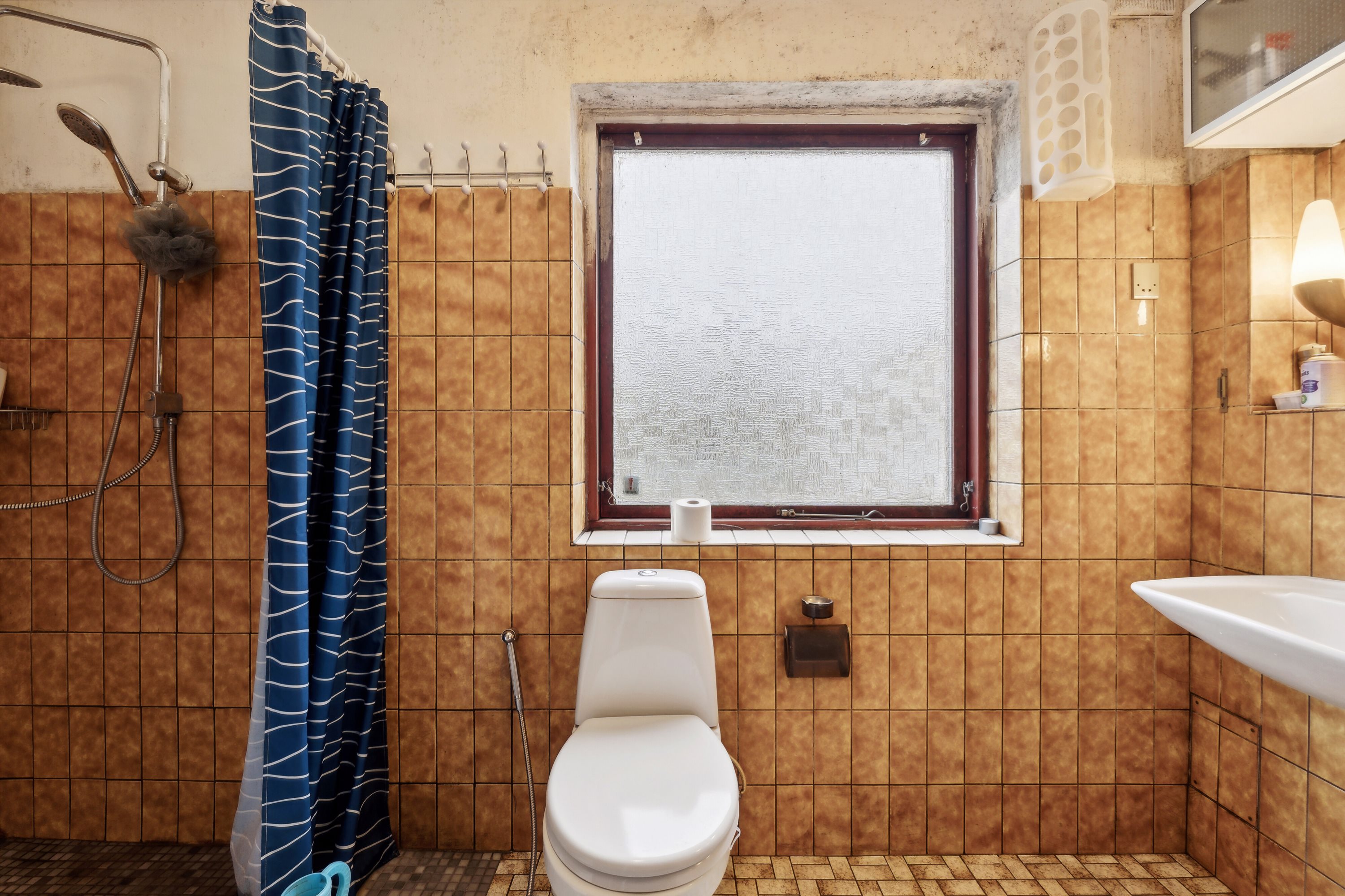 Fremhævet badeværelse billede i fuldskærmstilstand. Billede af Hjallesevej 247, 5230 Odense M