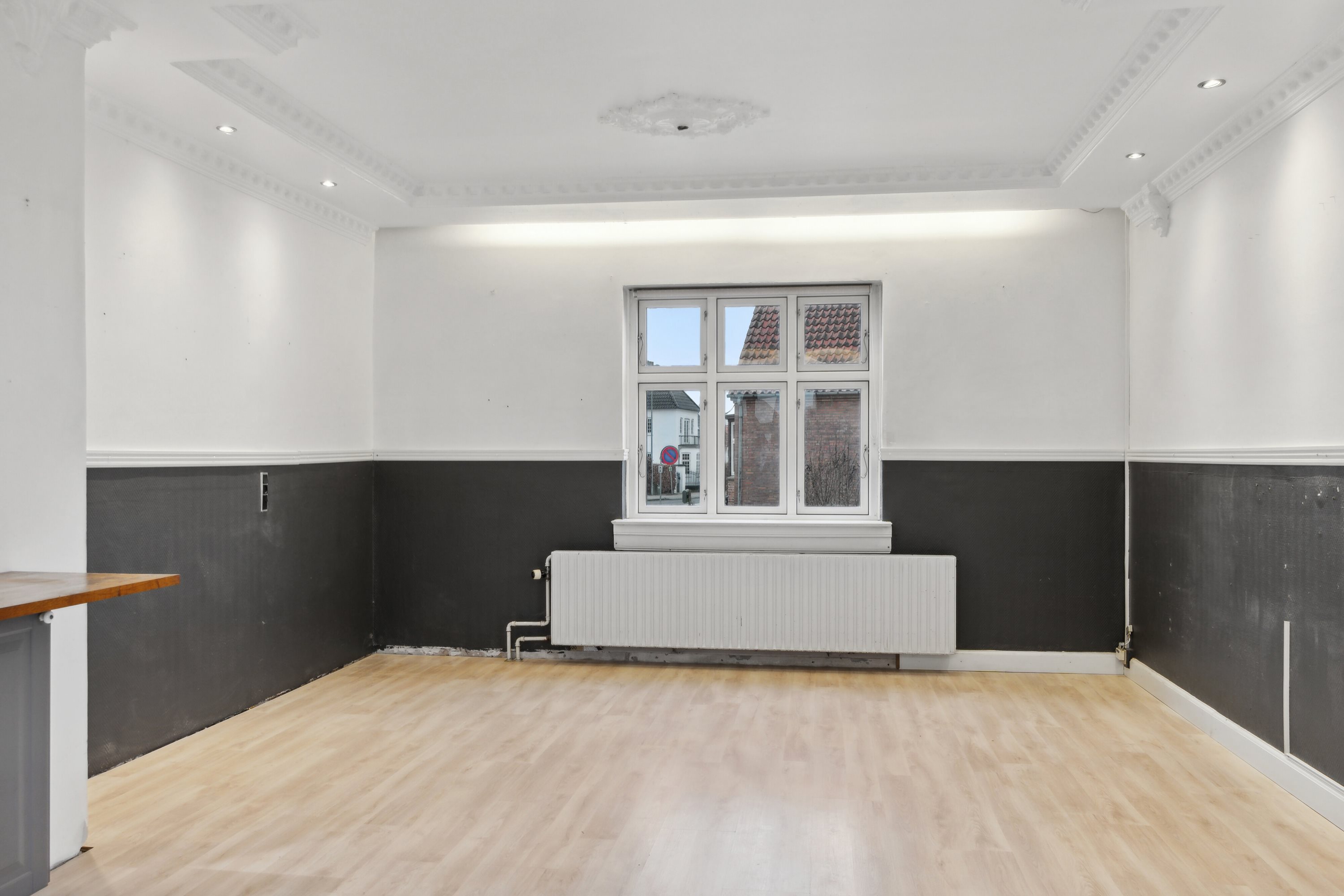 Fremhævet stue billede i fuldskærmstilstand. Billede af Munkholmvej 43, 4300 Holbæk