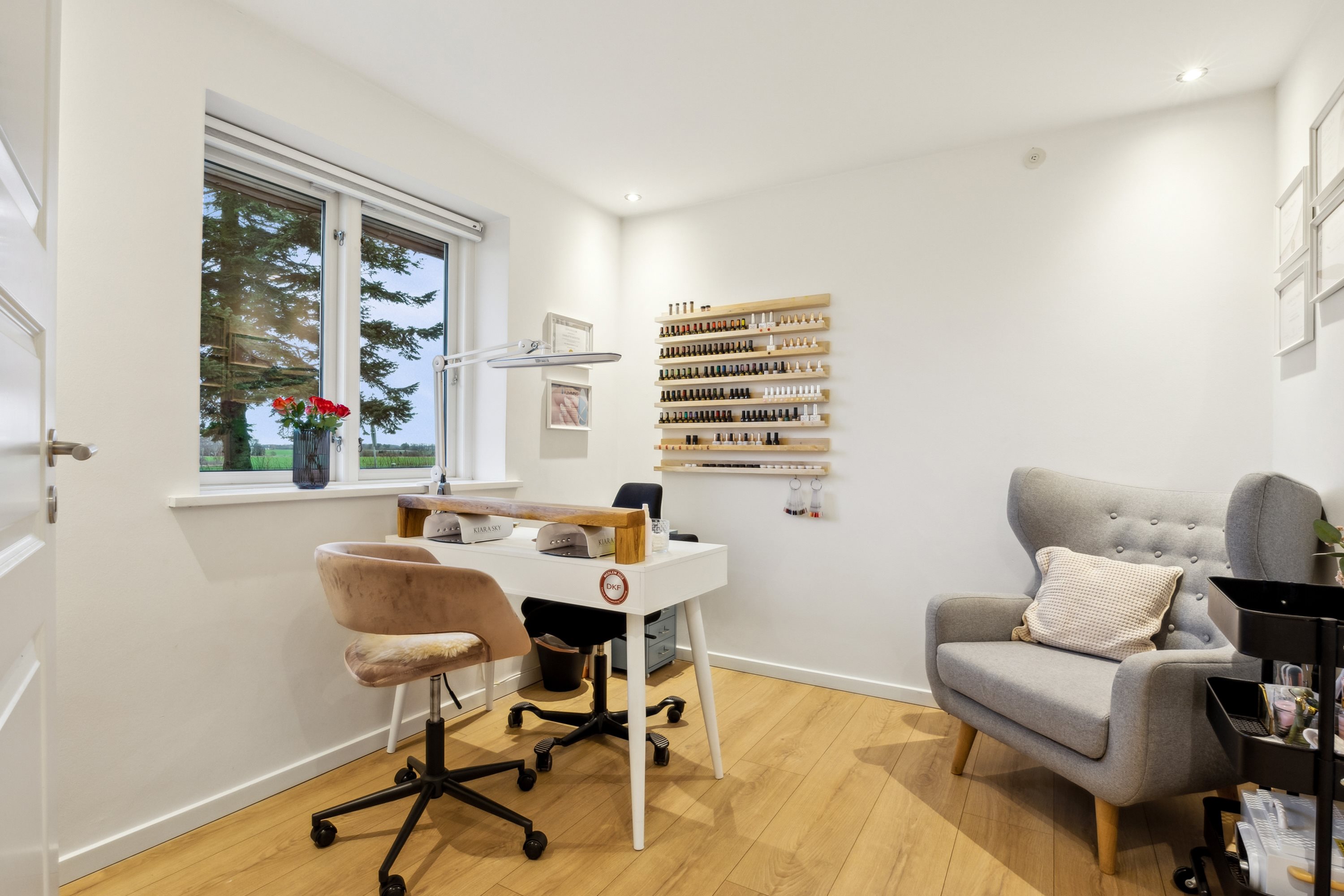 Fremhævet stue billede i fuldskærmstilstand. Billede af Gummersmarkvej 18, 4632 Bjæverskov