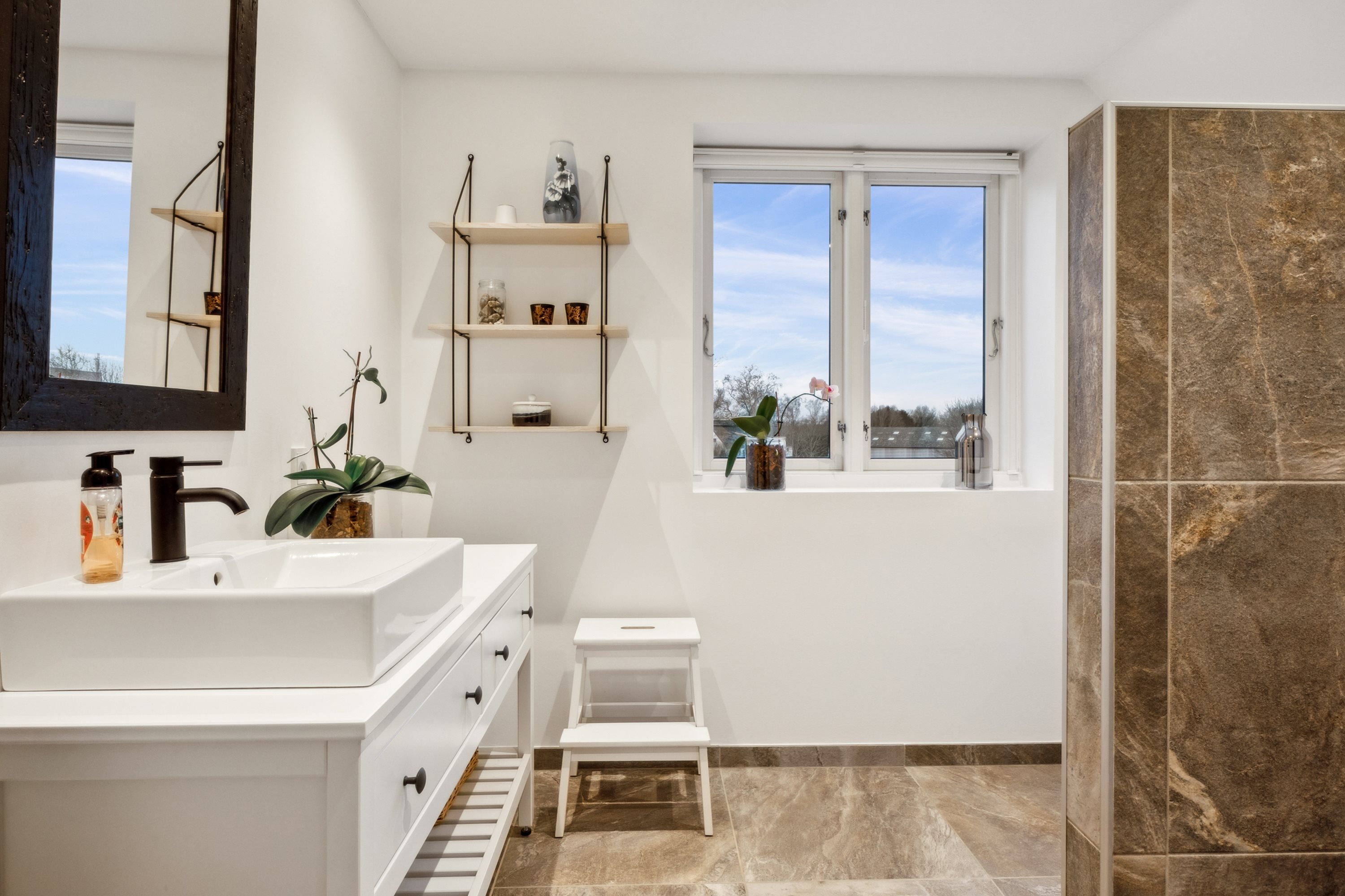 Fremhævet badeværelse billede i fuldskærmstilstand. Billede af Gummersmarkvej 18, 4632 Bjæverskov