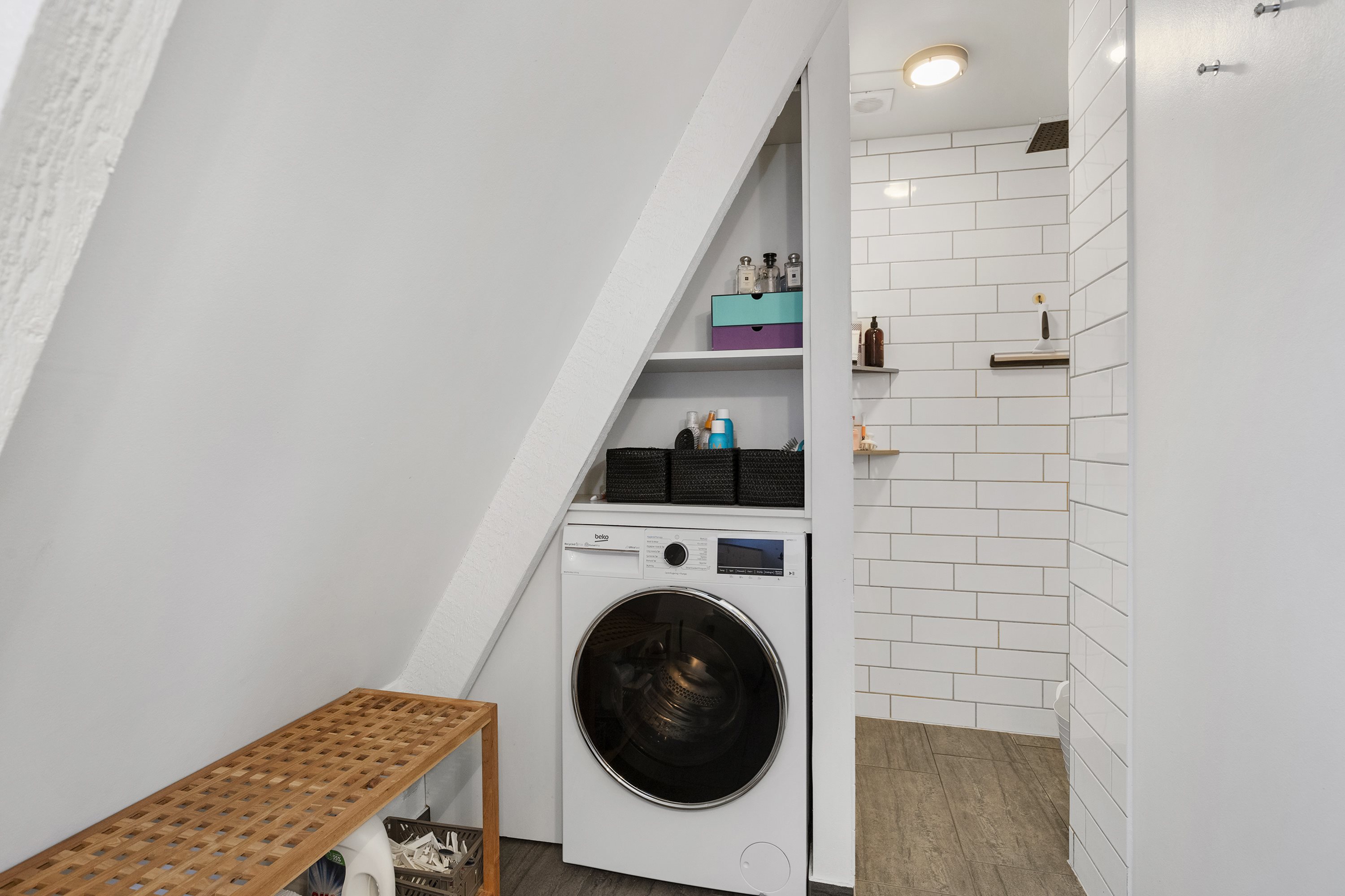 Fremhævet badeværelse billede i fuldskærmstilstand. Billede af Golfsvinget 246, Gatten, 9640 Farsø