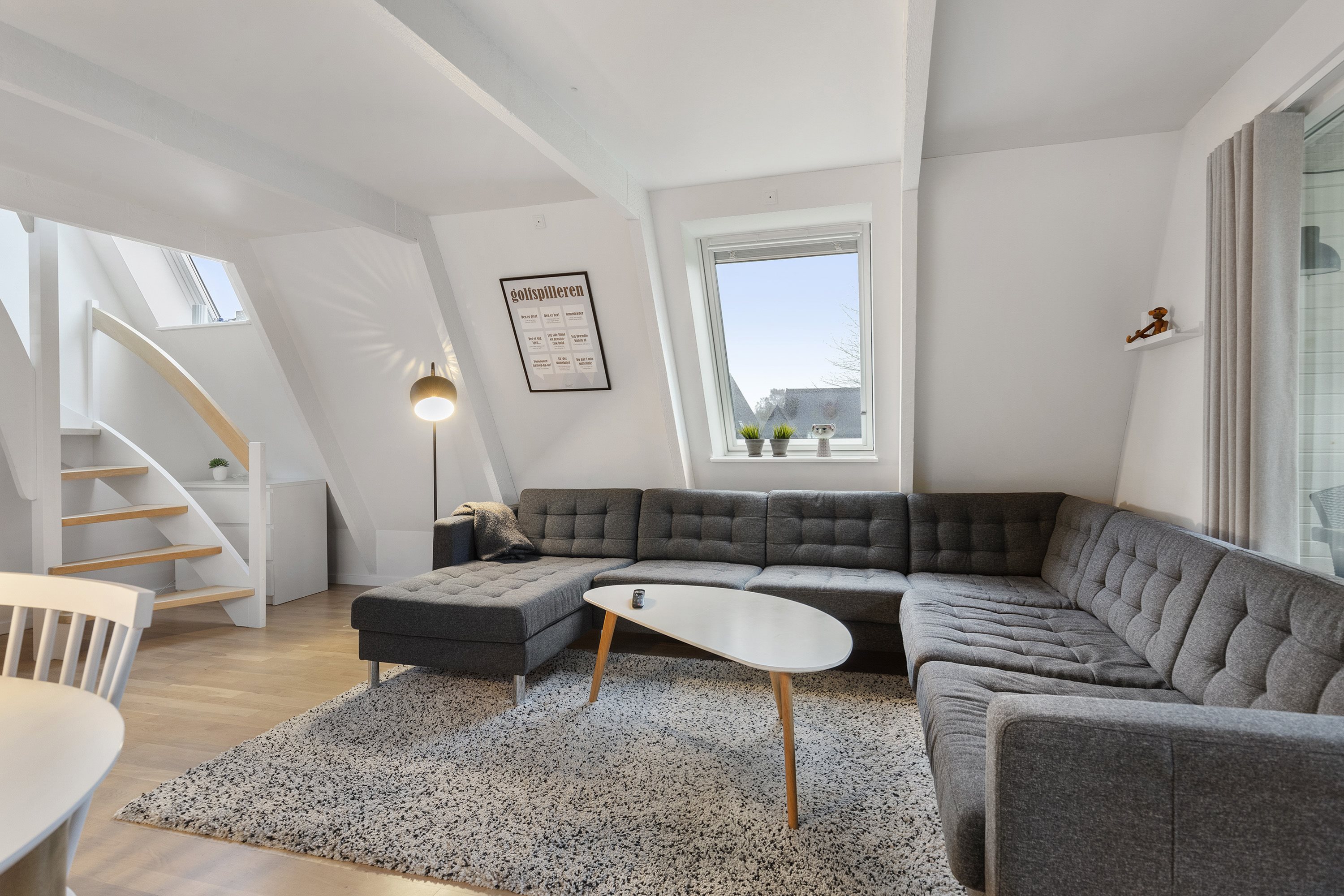 Fremhævet stue billede i fuldskærmstilstand. Billede af Golfsvinget 246, Gatten, 9640 Farsø