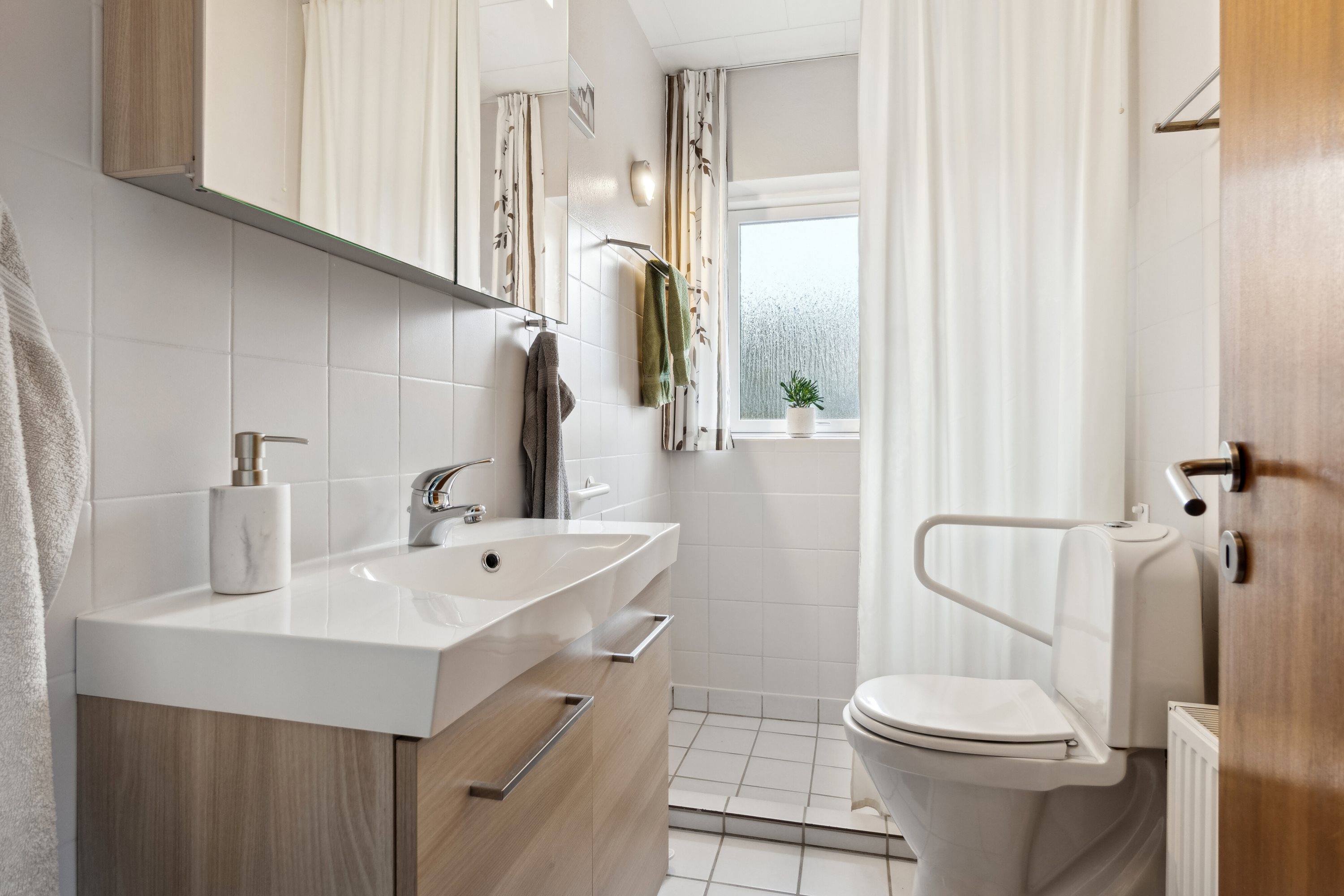 Fremhævet badeværelse billede i fuldskærmstilstand. Billede af Limfjordsgade 10, Koldby, 7752 Snedsted