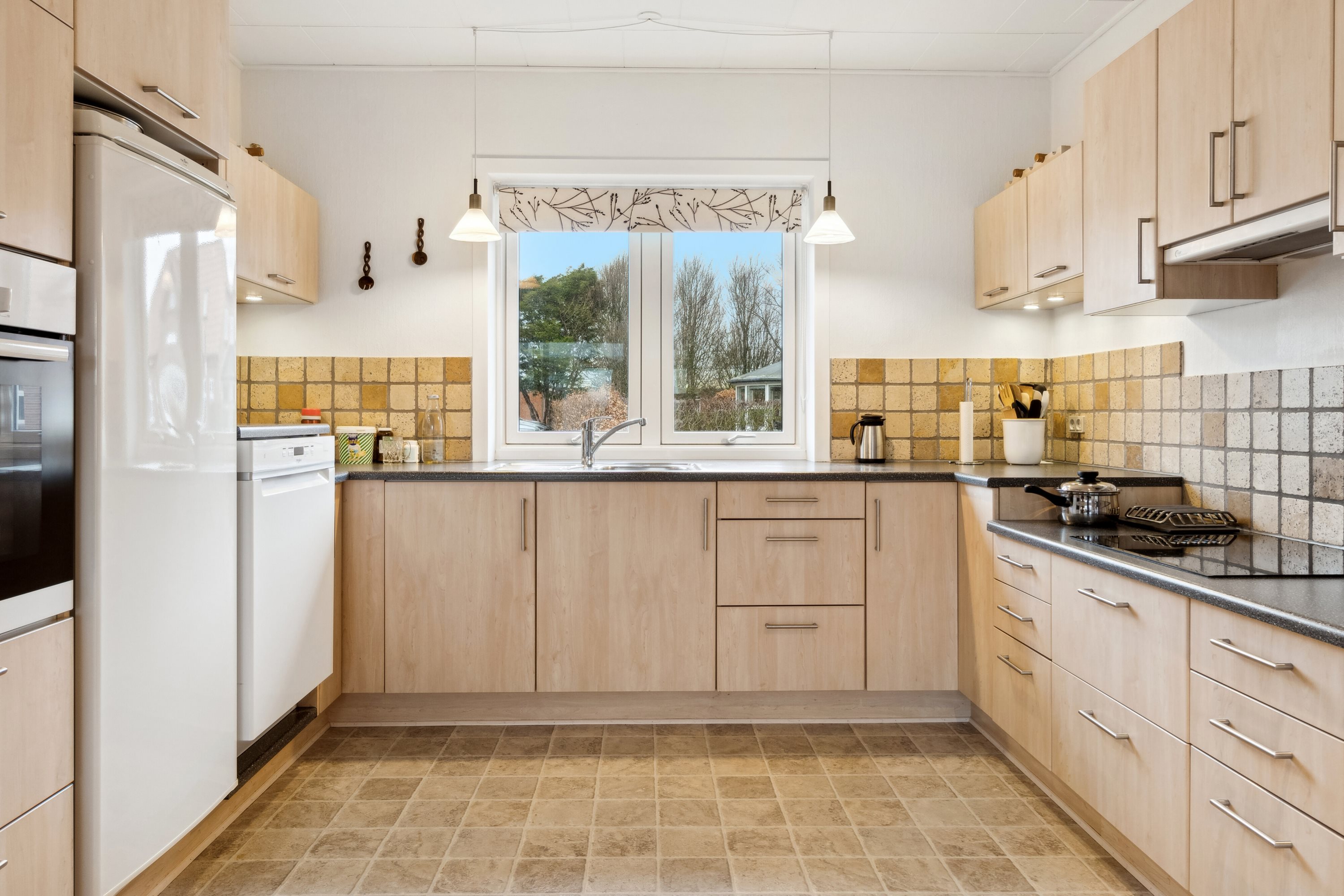 Fremhævet køkken billede i fuldskærmstilstand. Billede af Limfjordsgade 10, Koldby, 7752 Snedsted