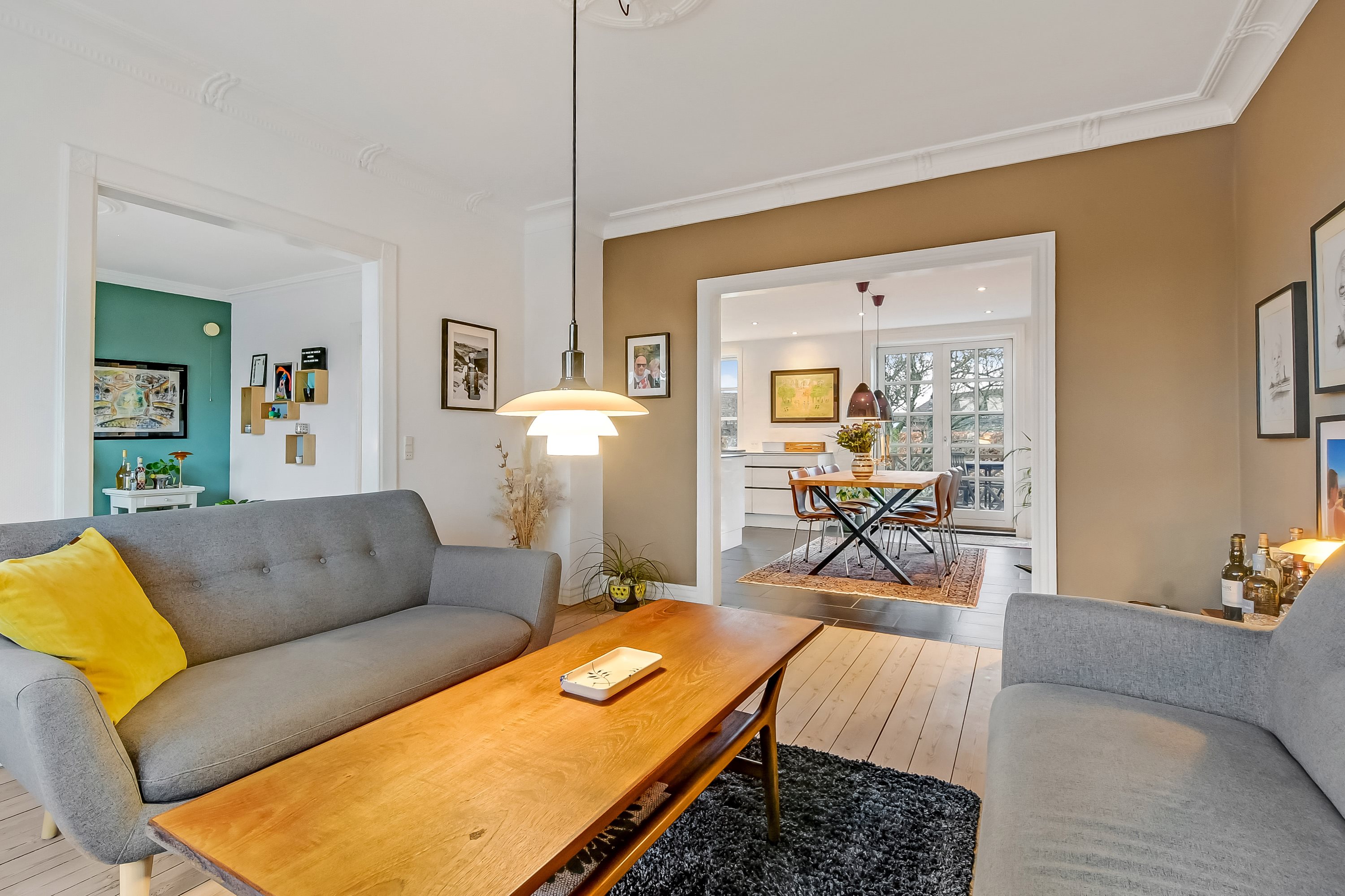 Fremhævet stue billede i fuldskærmstilstand. Billede af Skolebakken 6, 6700 Esbjerg