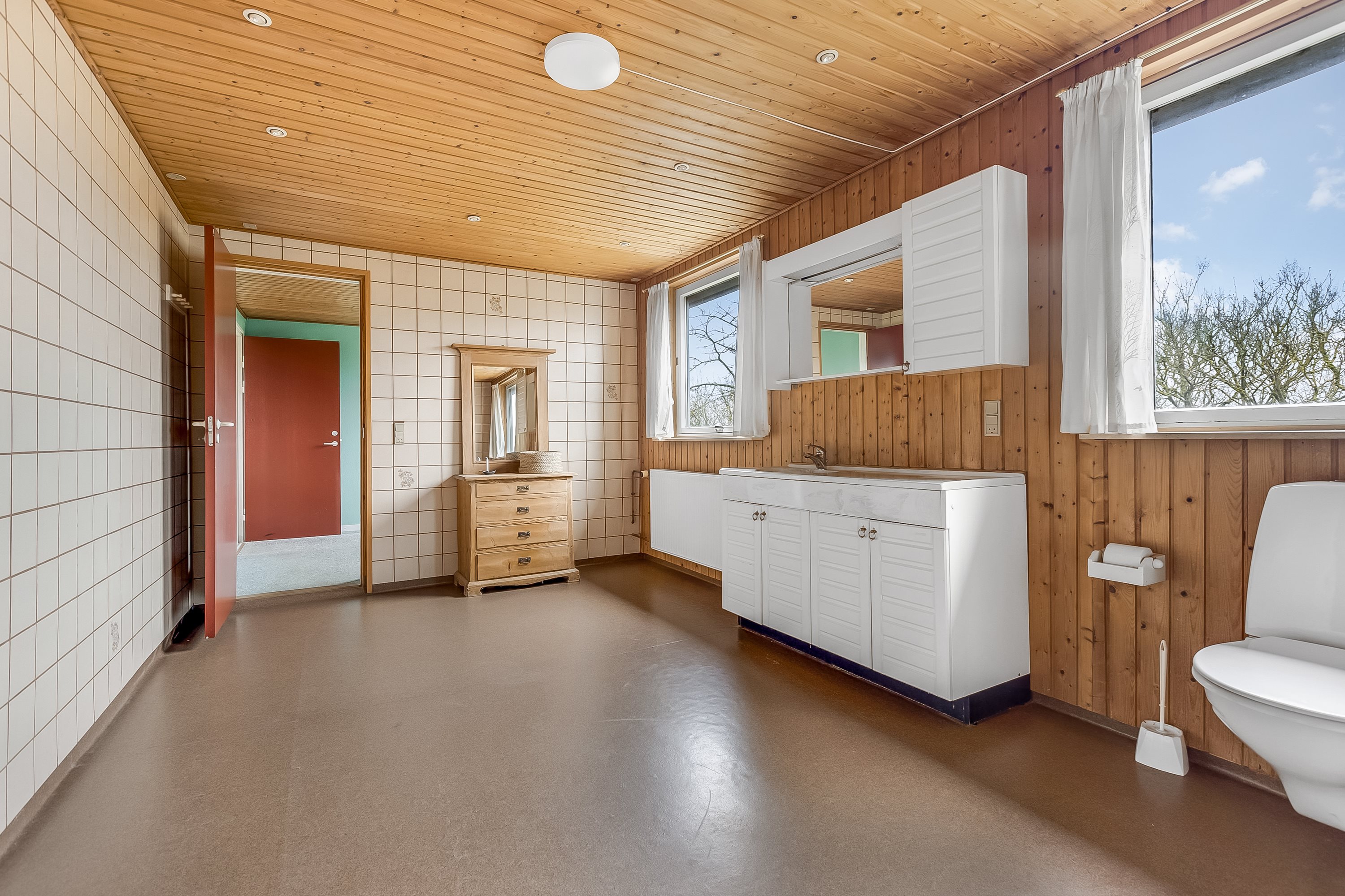 Fremhævet badeværelse billede i fuldskærmstilstand. Billede af Nødbrøndsvej 15A, Døjringe, 4180 Sorø