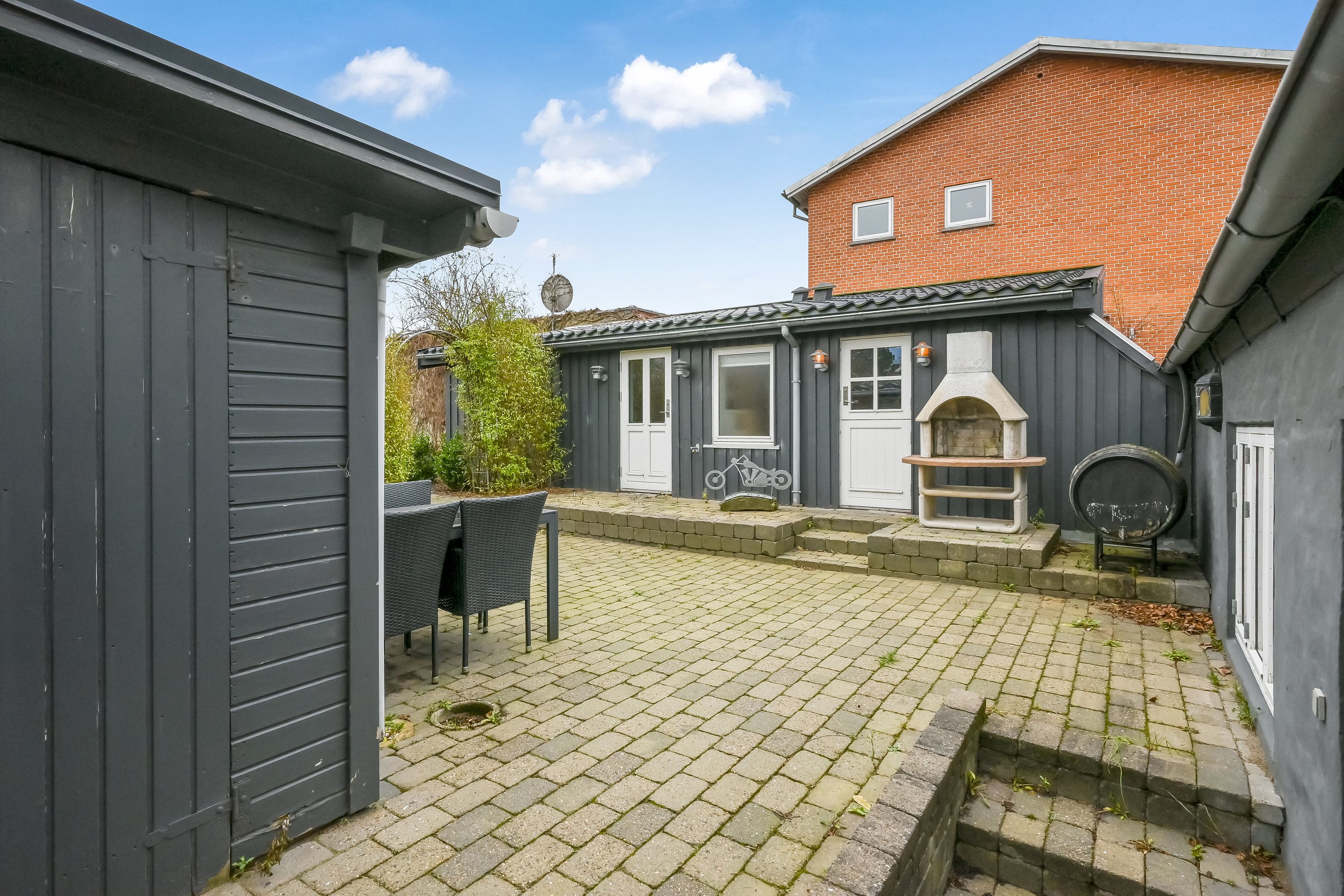 Fremhævet terrasse billede i fuldskærmstilstand. Billede af Skjernvej 23, 7500 Holstebro