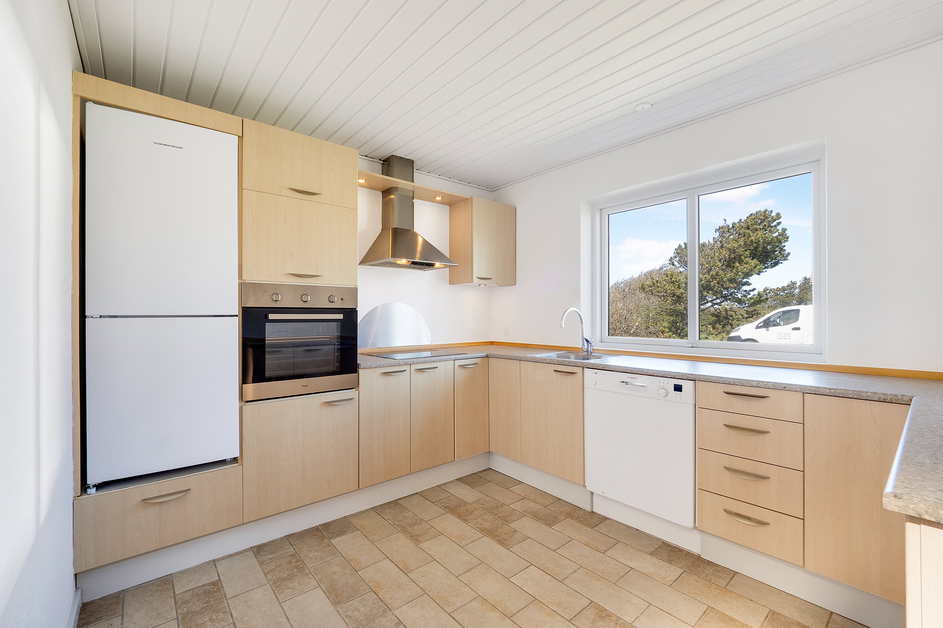 Fremhævet køkken billede i fuldskærmstilstand. Billede af Stenbjerg Kirke Vej 97A, Stenbjerg, 7752 Snedsted