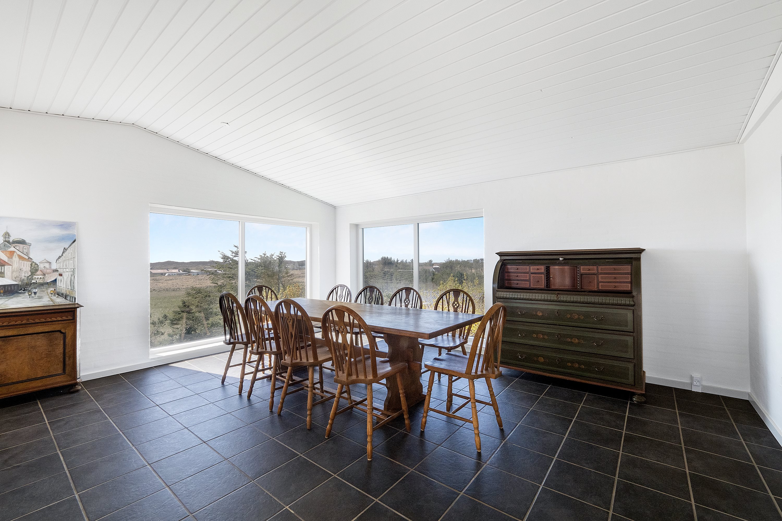 Fremhævet stue billede i fuldskærmstilstand. Billede af Stenbjerg Kirke Vej 97A, Stenbjerg, 7752 Snedsted