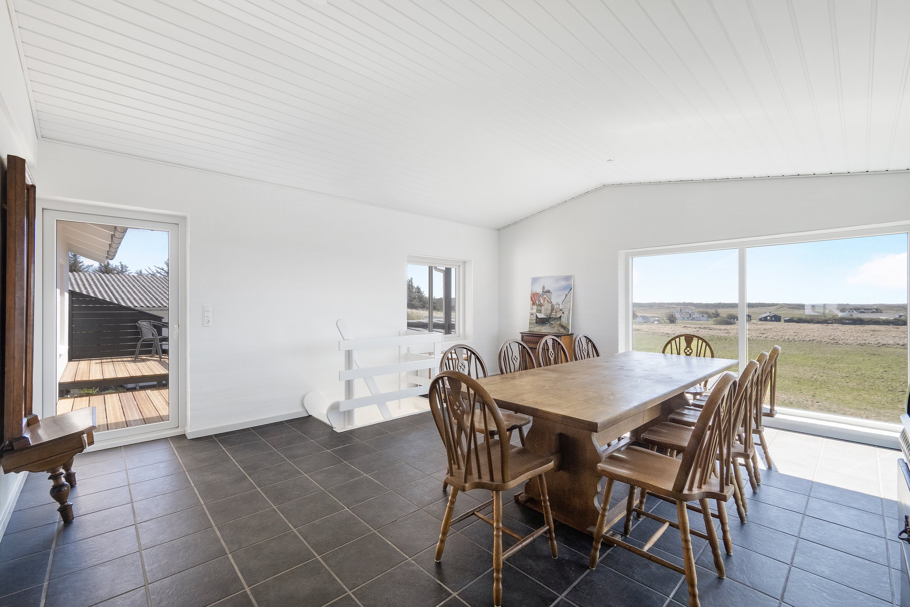 Fremhævet stue billede i fuldskærmstilstand. Billede af Stenbjerg Kirke Vej 97A, Stenbjerg, 7752 Snedsted