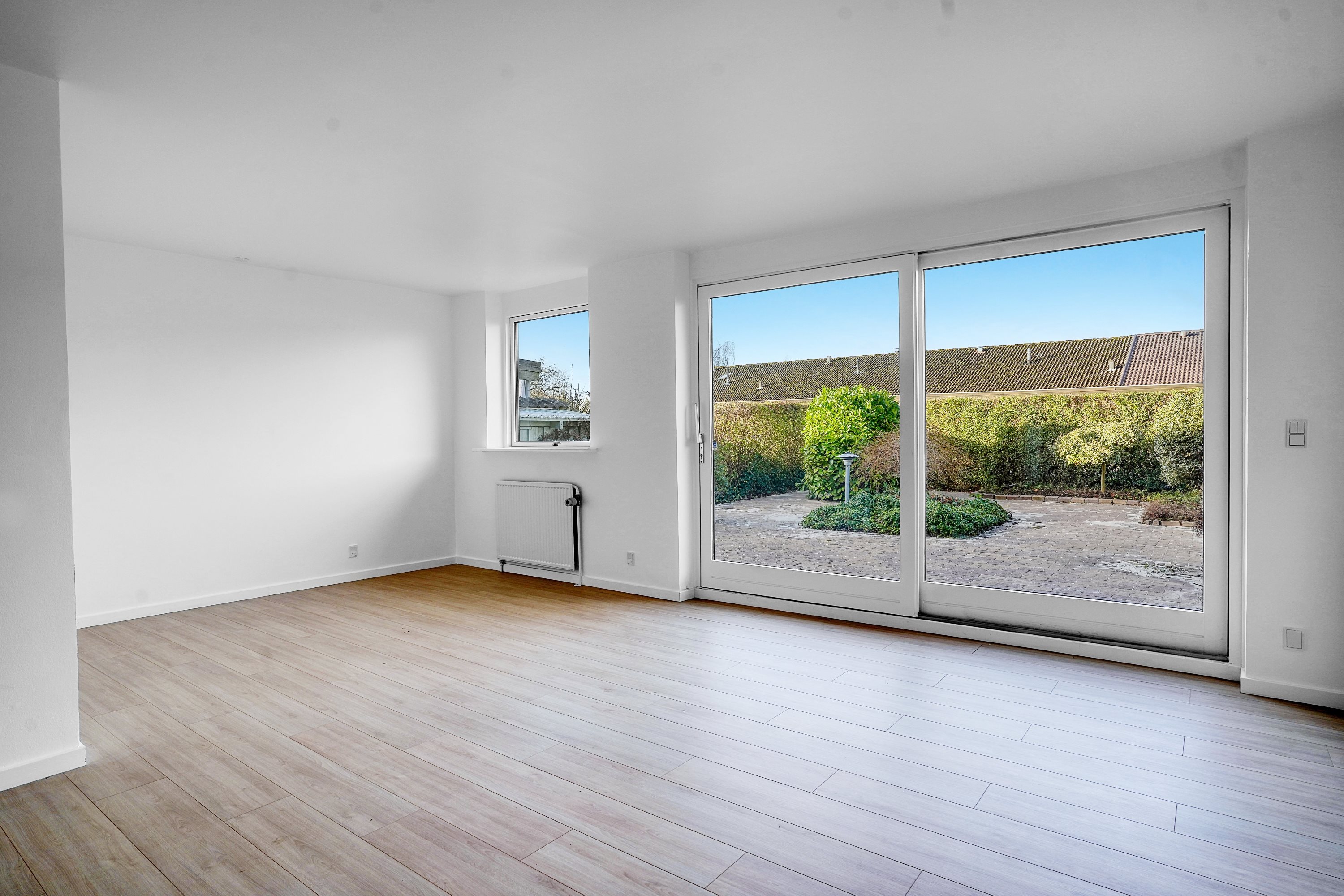 Fremhævet stue billede i fuldskærmstilstand. Billede af Bregnevænget 10, 3050 Humlebæk