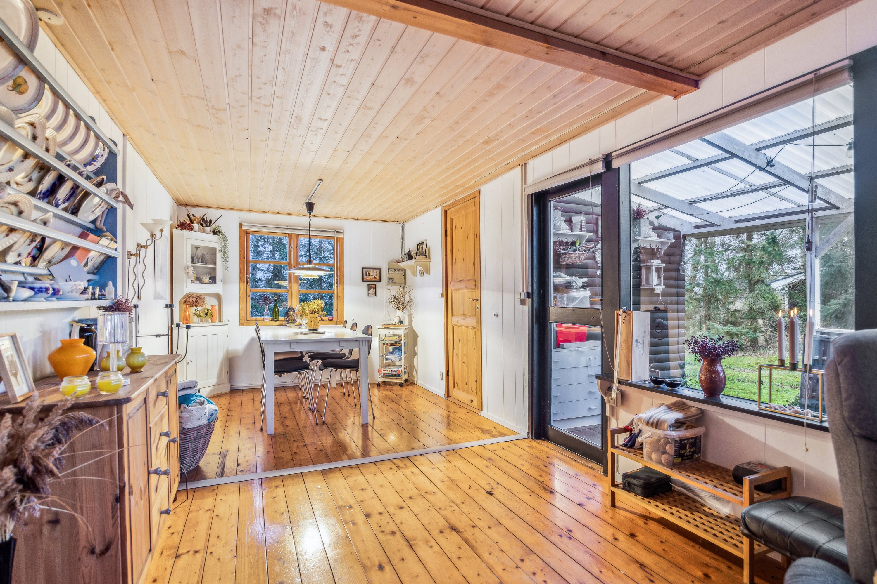 Fremhævet spisestue billede i fuldskærmstilstand. Billede af Zebravej 7, 9370 Hals