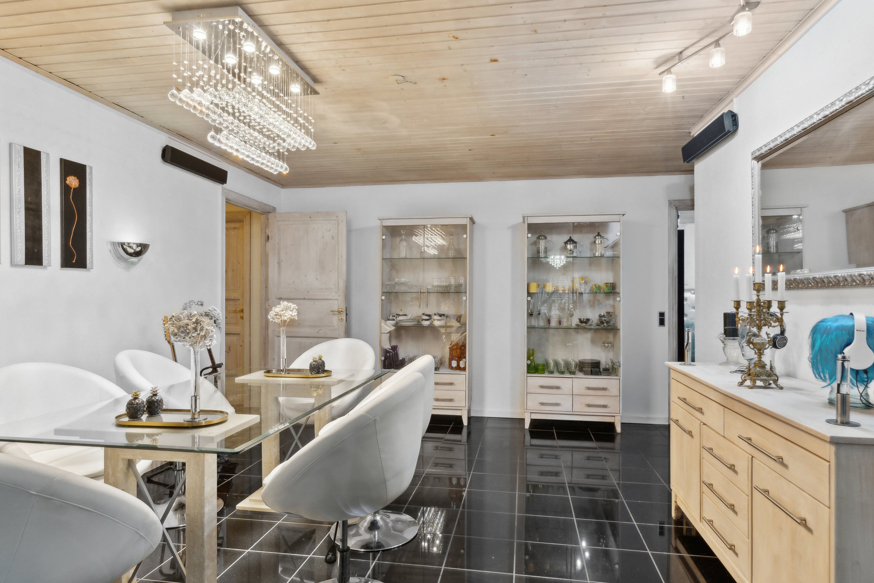 Fremhævet spisestue billede i fuldskærmstilstand. Billede af Kildebakkevej 35, Dalby, 4690 Haslev