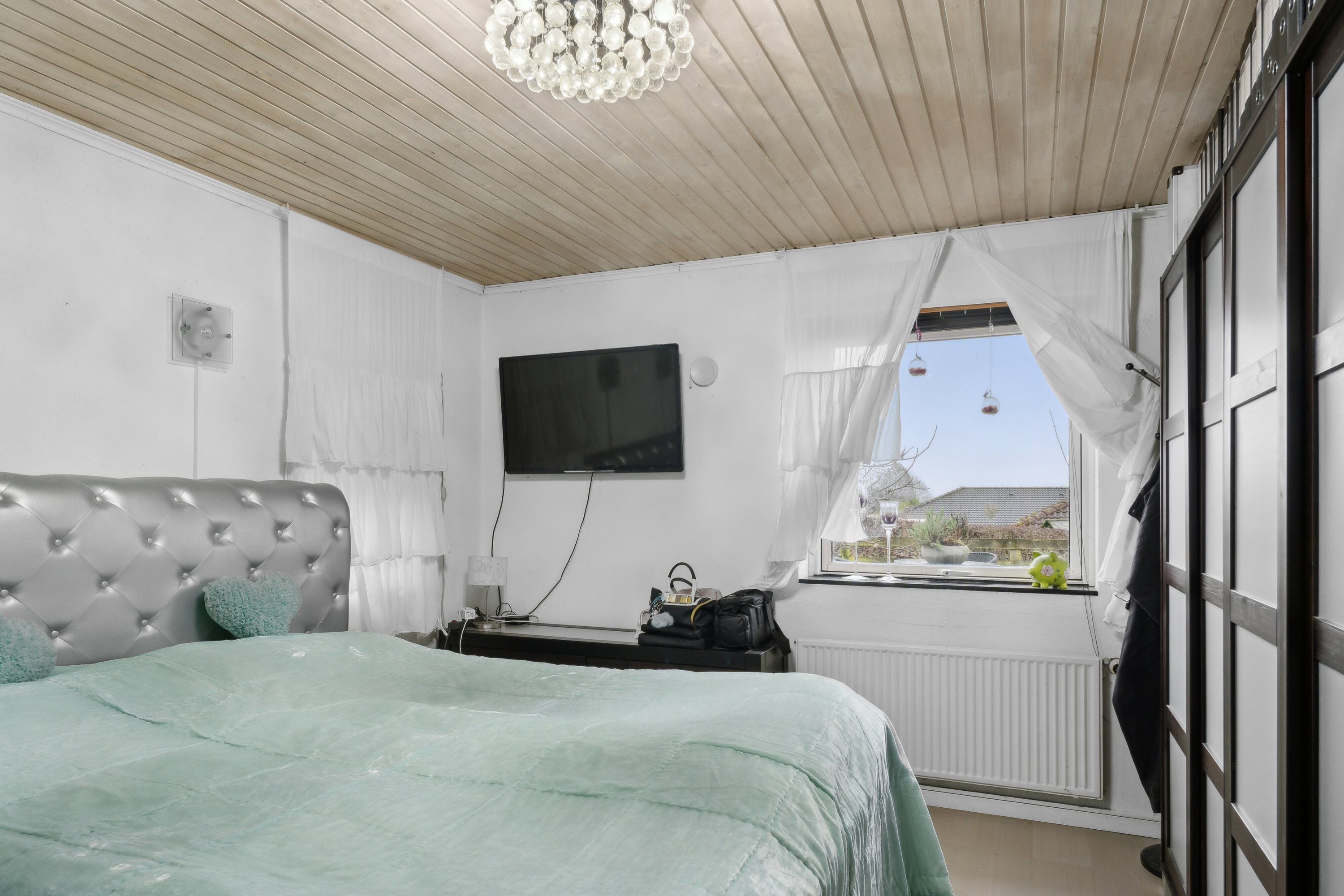 Fremhævet soveværelse billede i fuldskærmstilstand. Billede af Kildebakkevej 35, Dalby, 4690 Haslev