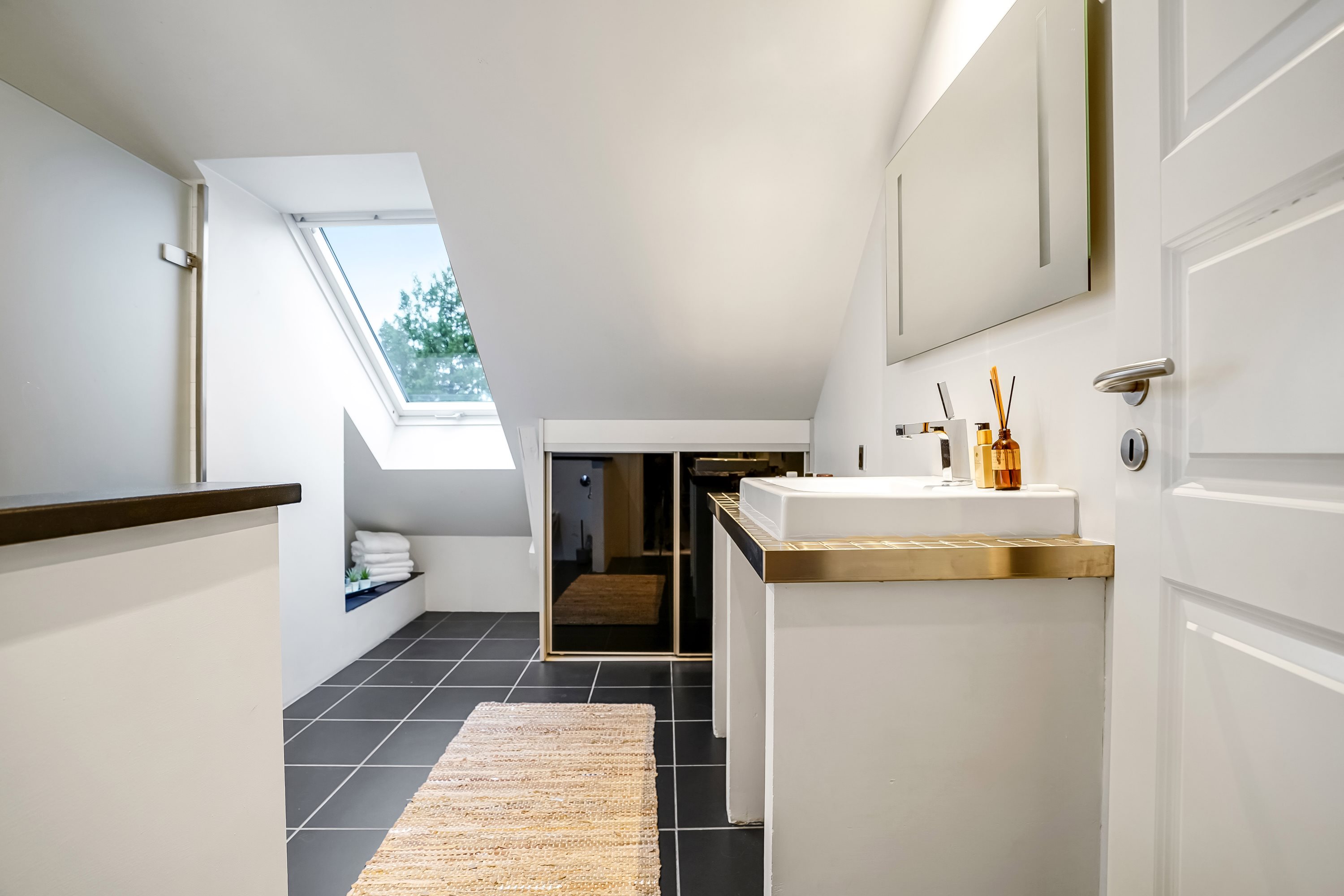 Fremhævet andet billede i fuldskærmstilstand. Billede af Kirkevej 27, Tommerup St, 5690 Tommerup