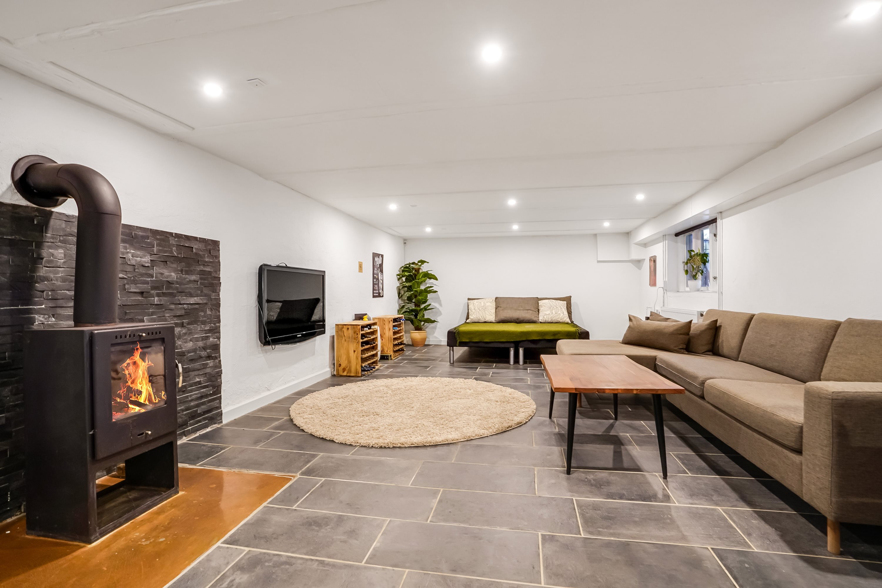 Fremhævet stue billede i fuldskærmstilstand. Billede af Kirkevej 27, Tommerup St, 5690 Tommerup