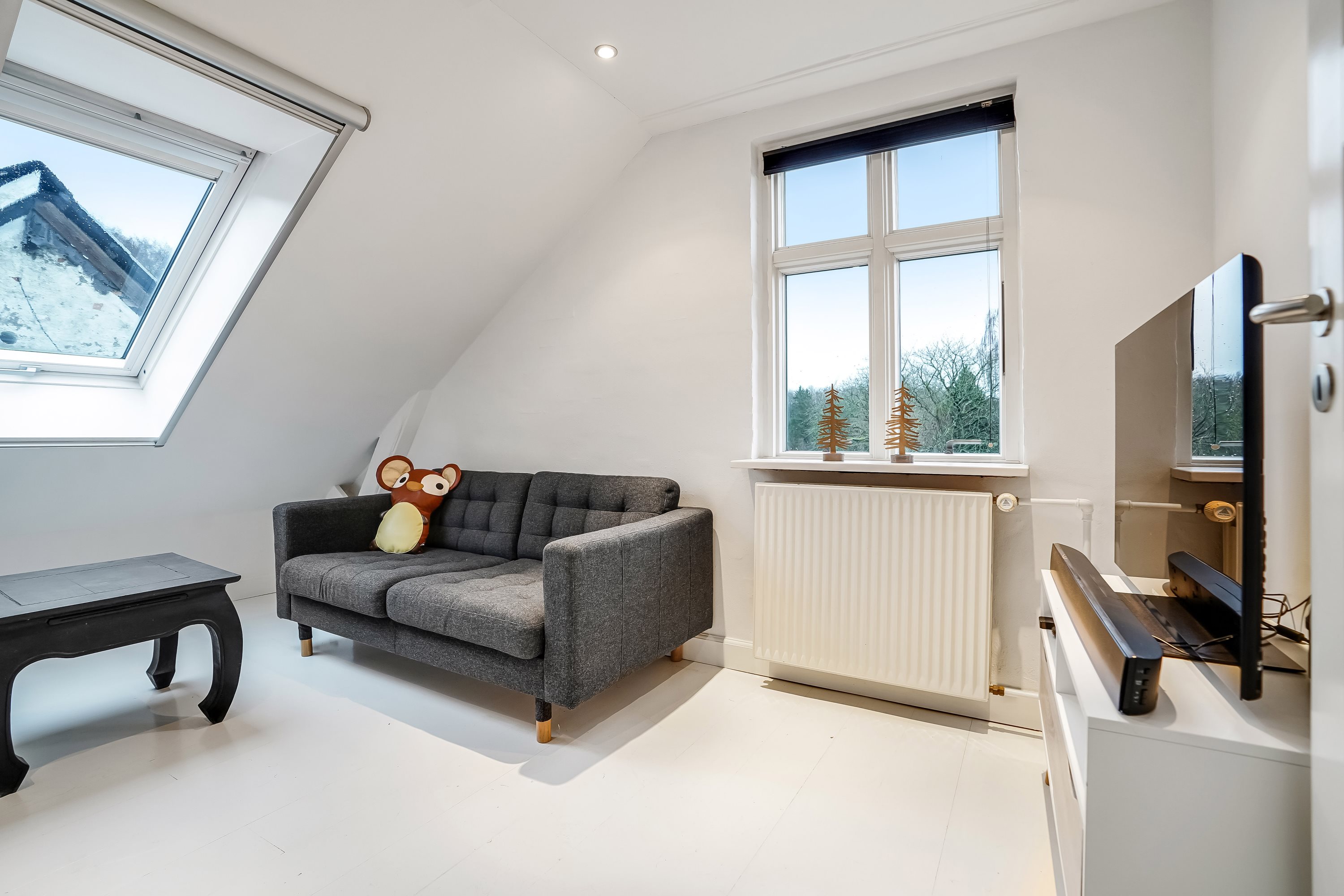 Fremhævet stue billede i fuldskærmstilstand. Billede af Kirkevej 27, Tommerup St, 5690 Tommerup