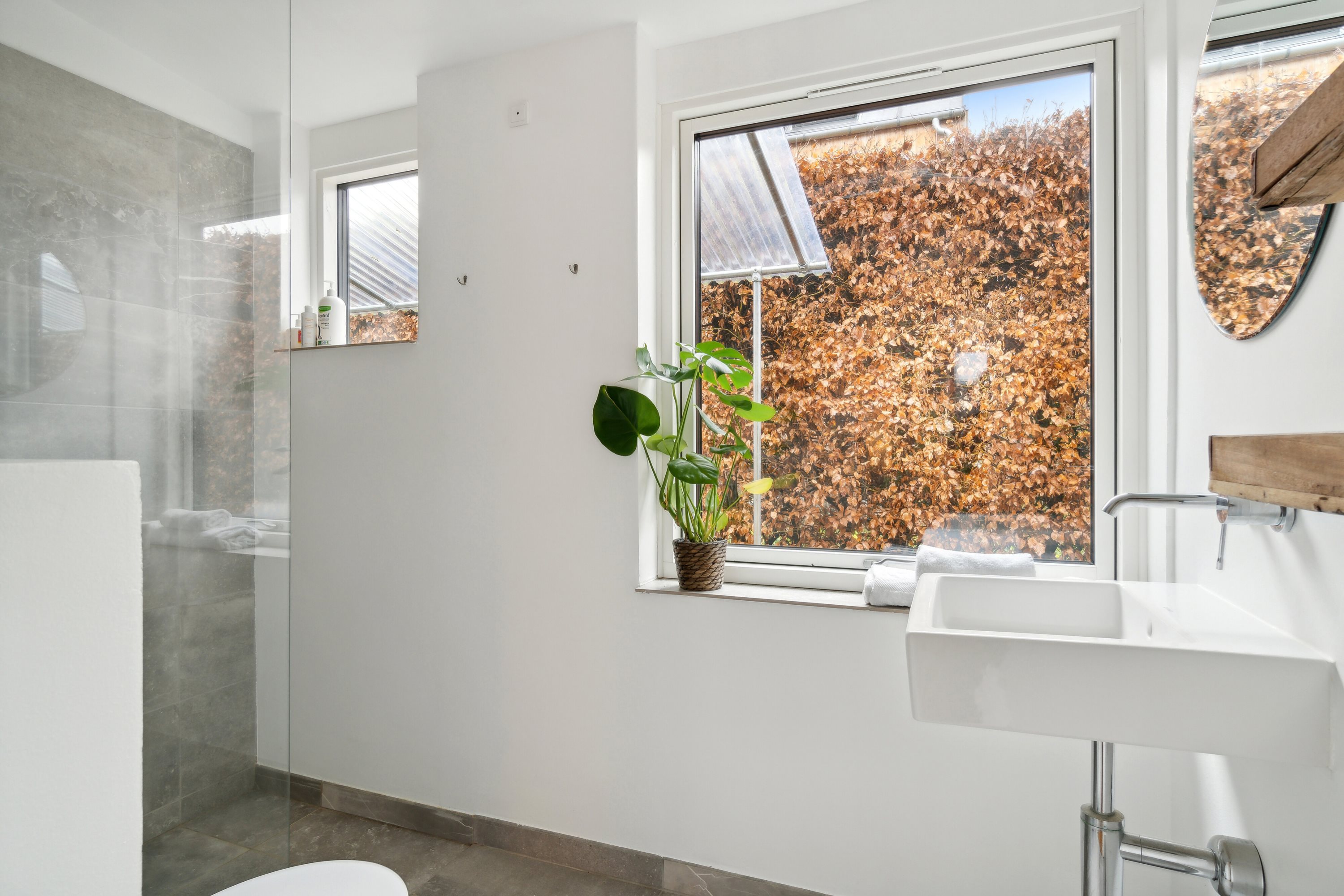 Fremhævet badeværelse billede i fuldskærmstilstand. Billede af Borrekrattet 4, 2800 Kongens Lyngby