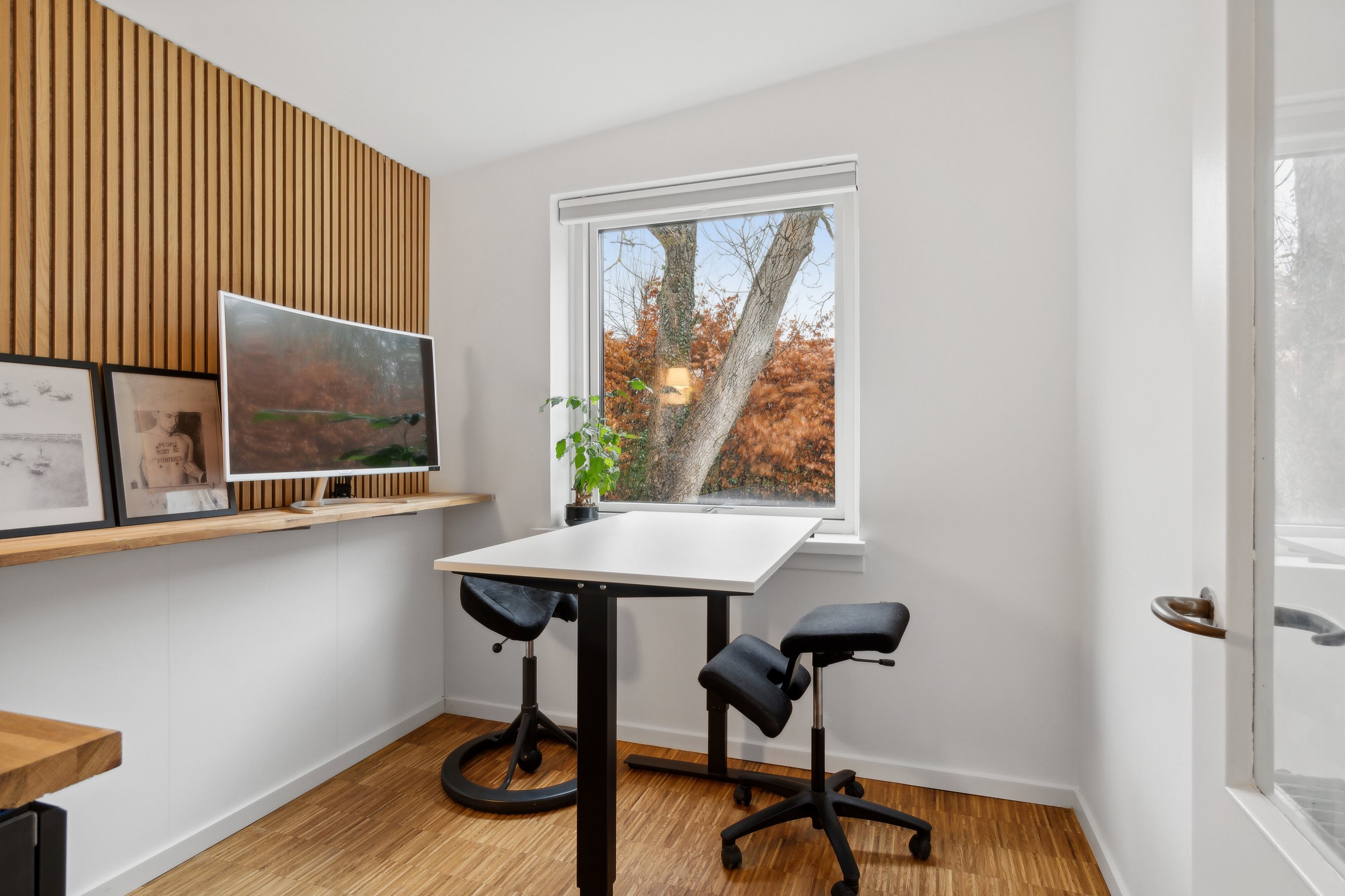 Fremhævet arbejdsværelse billede i fuldskærmstilstand. Billede af Borrekrattet 4, 2800 Kongens Lyngby