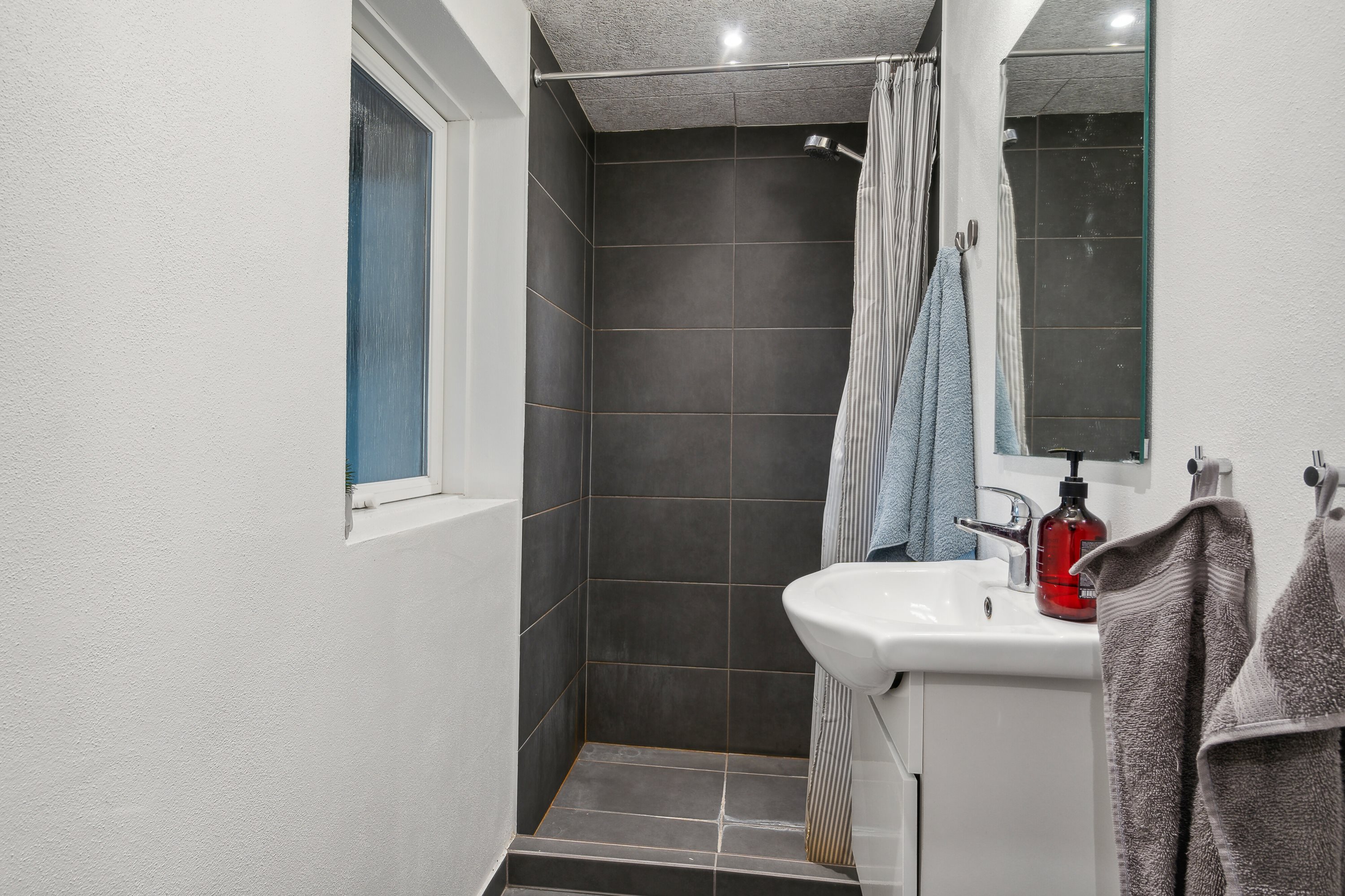 Fremhævet badeværelse billede i fuldskærmstilstand. Billede af Ranselvej 26, Nors, 7700 Thisted