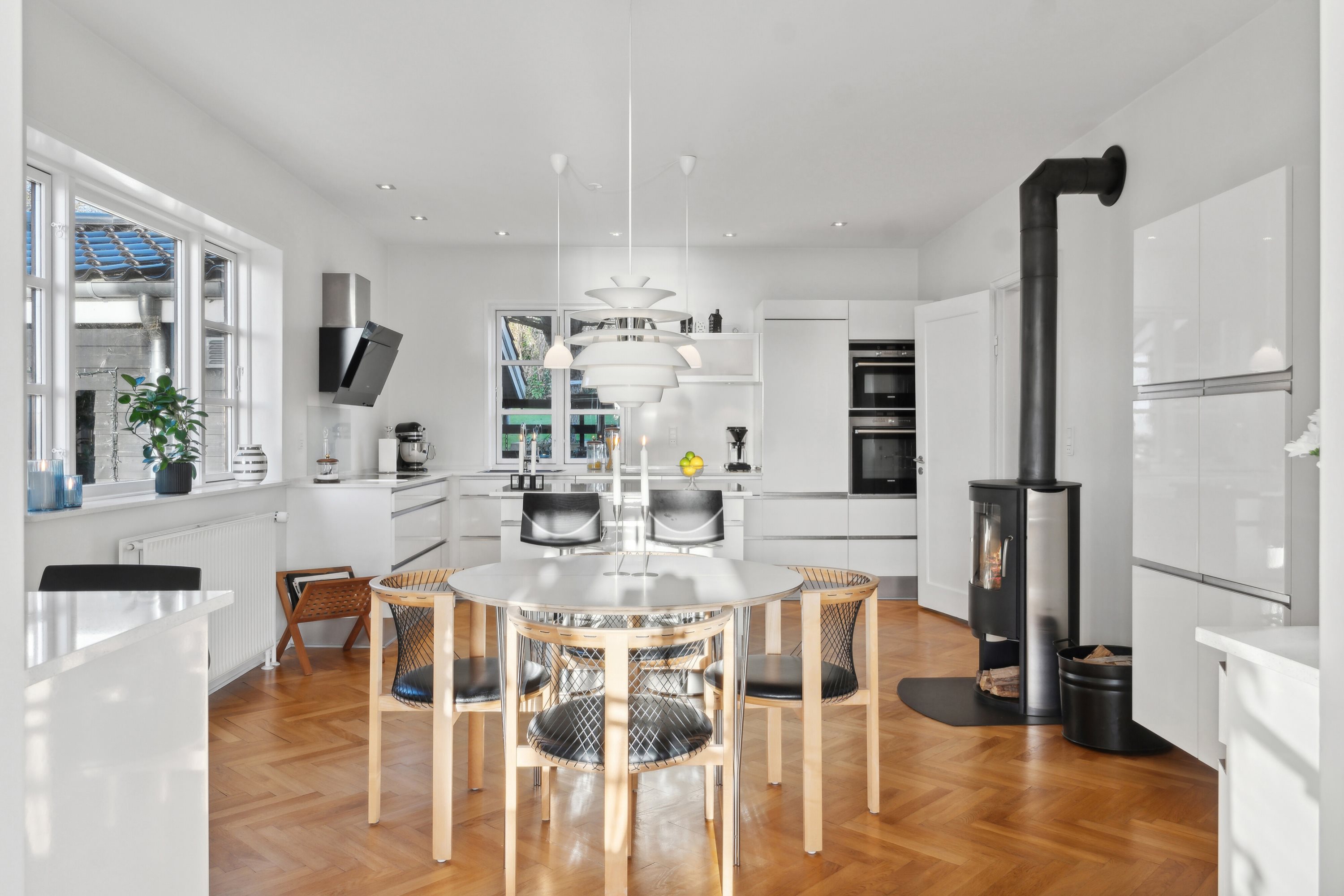 Fremhævet spiseplads billede i fuldskærmstilstand. Billede af Sætting Strandvej 32, 5700 Svendborg