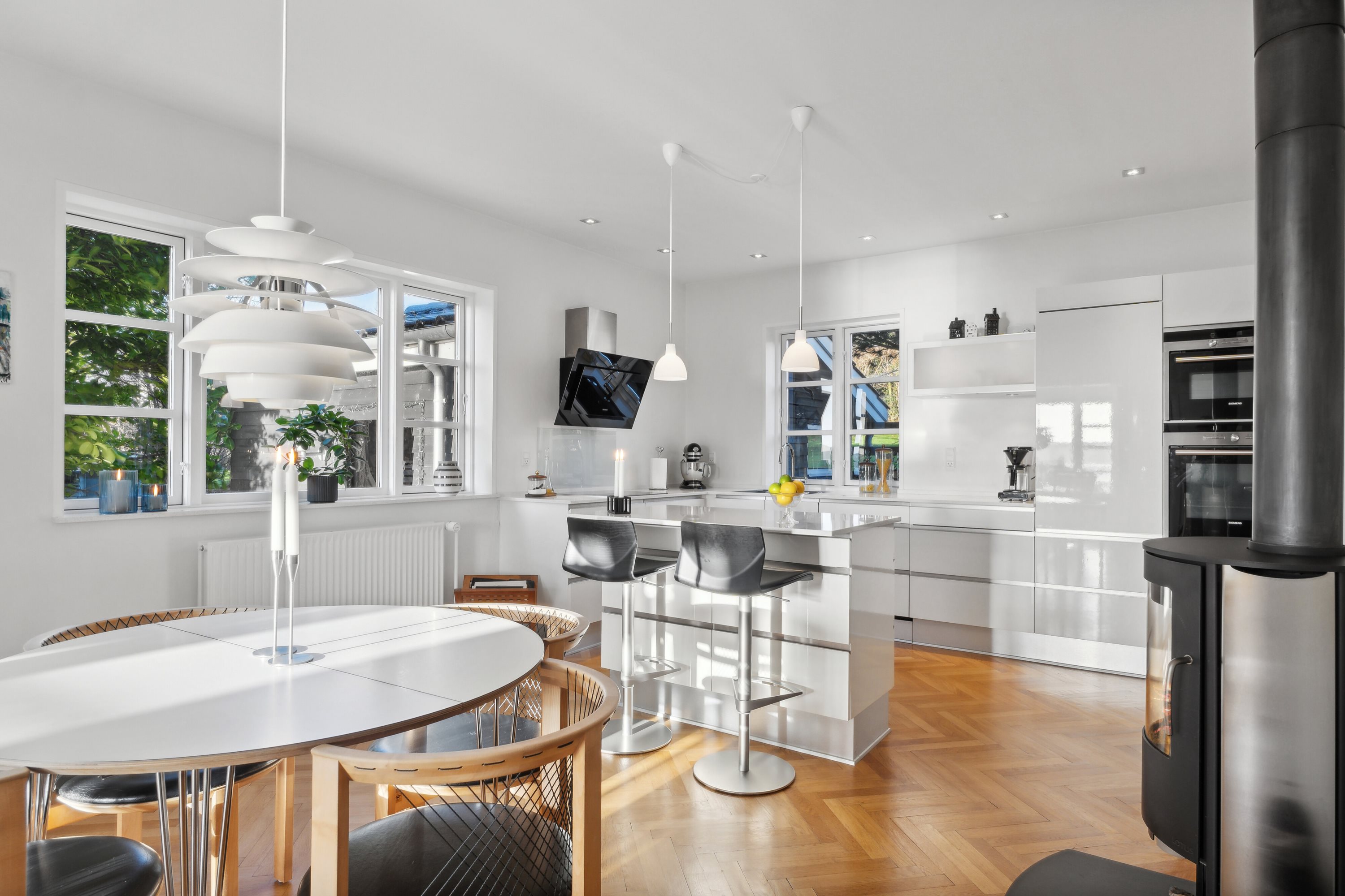 Fremhævet spiseplads billede i fuldskærmstilstand. Billede af Sætting Strandvej 32, 5700 Svendborg