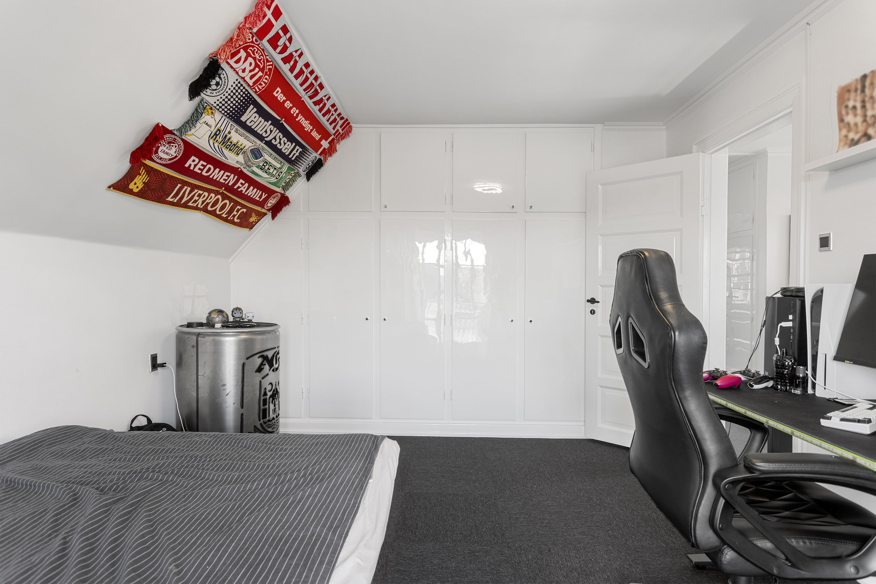 Fremhævet værelse billede i fuldskærmstilstand. Billede af Kløvermarksvej 11, 9800 Hjørring