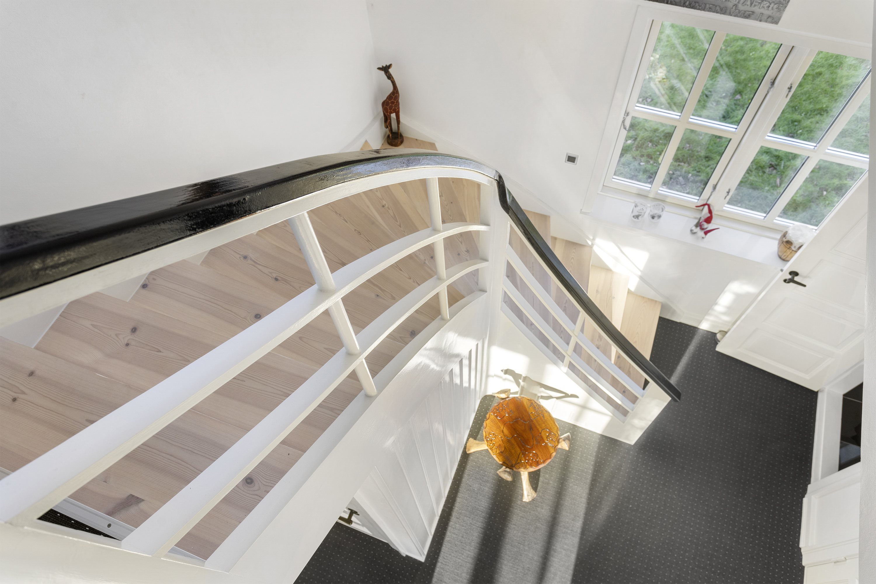 Fremhævet trappe billede i fuldskærmstilstand. Billede af Kløvermarksvej 11, 9800 Hjørring