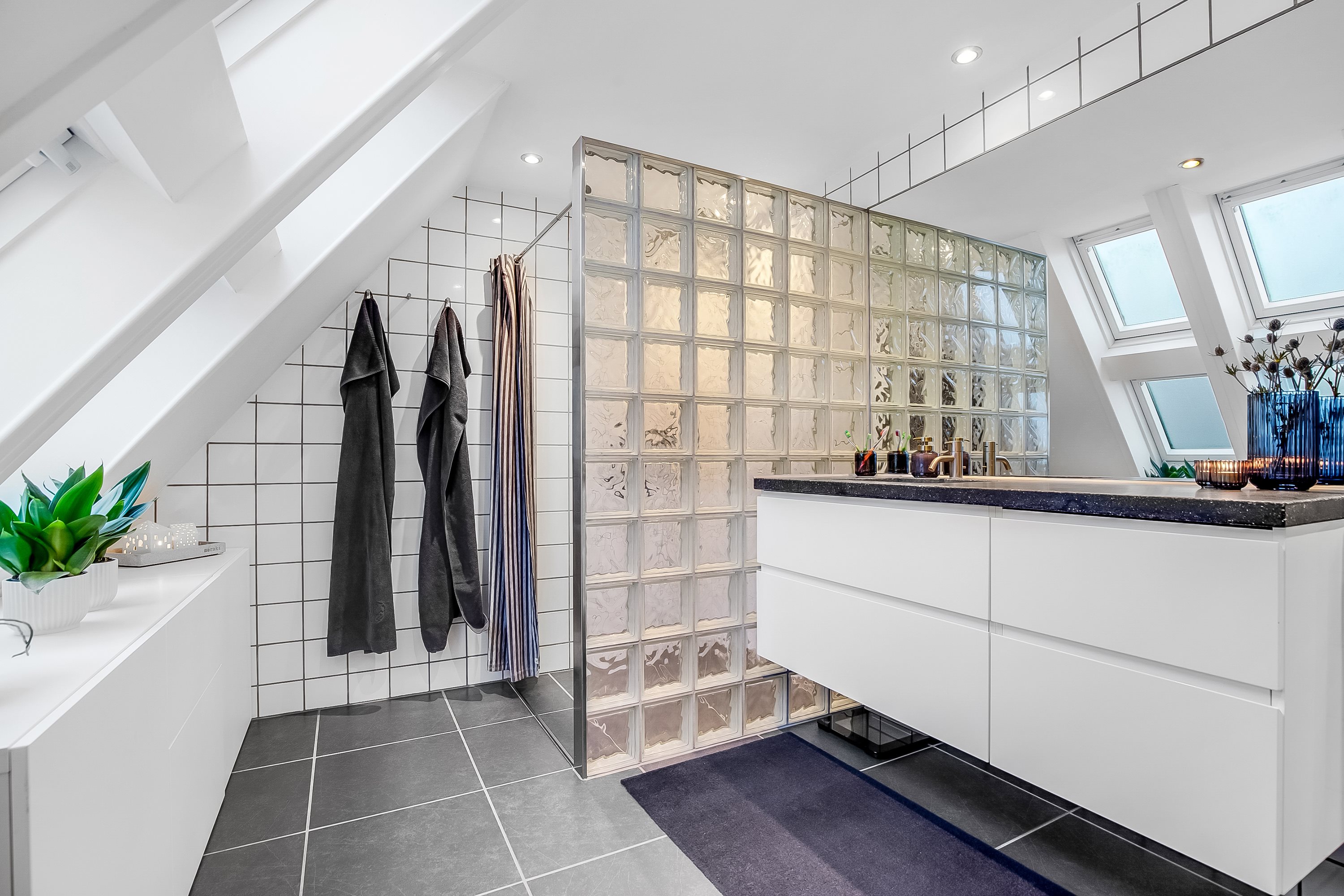 Fremhævet badeværelse billede i fuldskærmstilstand. Billede af Bellevuegade 54, 6000 Kolding