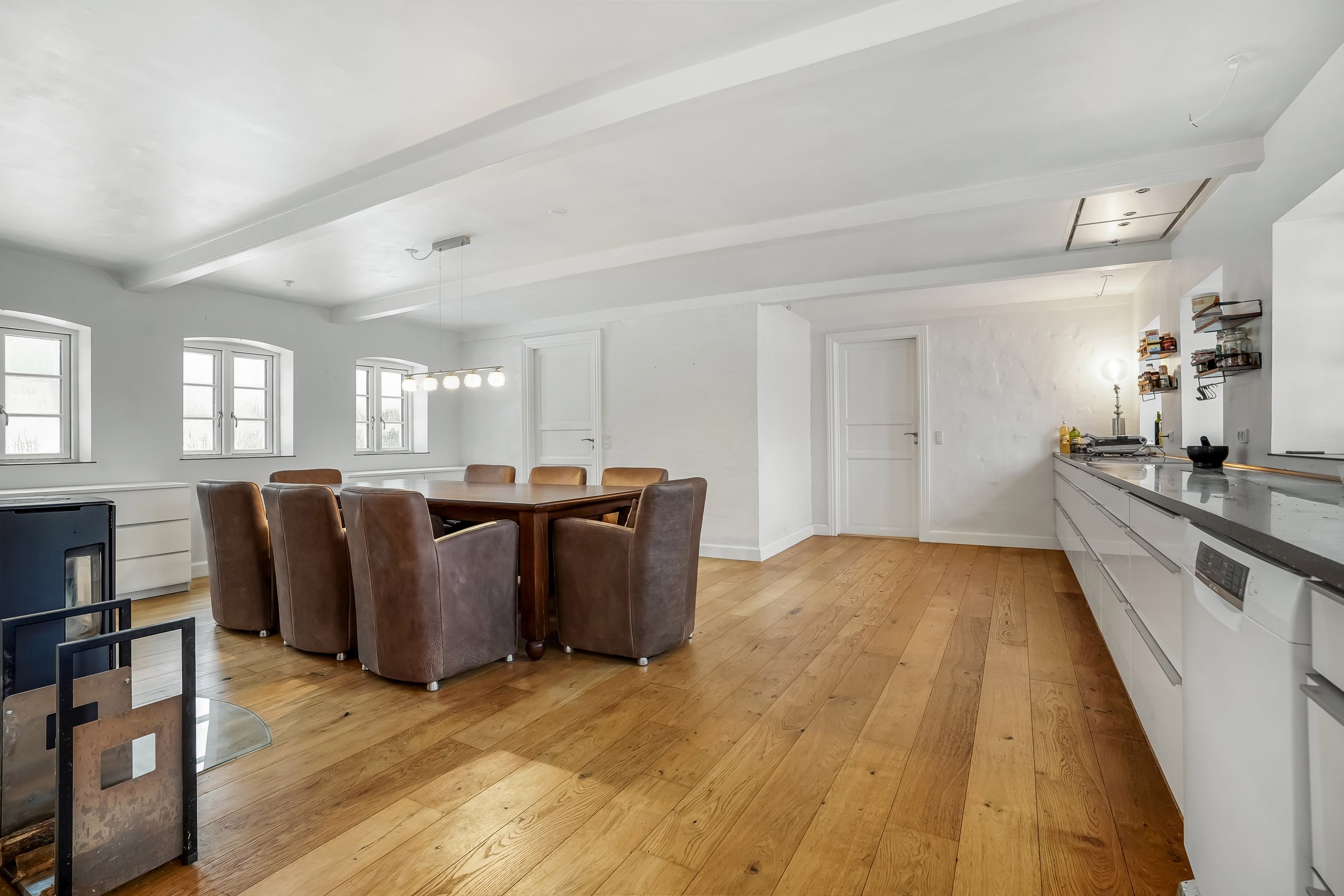 Fremhævet køkken billede i fuldskærmstilstand. Billede af Tofthøj Møllevej 51, Tofthøj, 7321 Gadbjerg