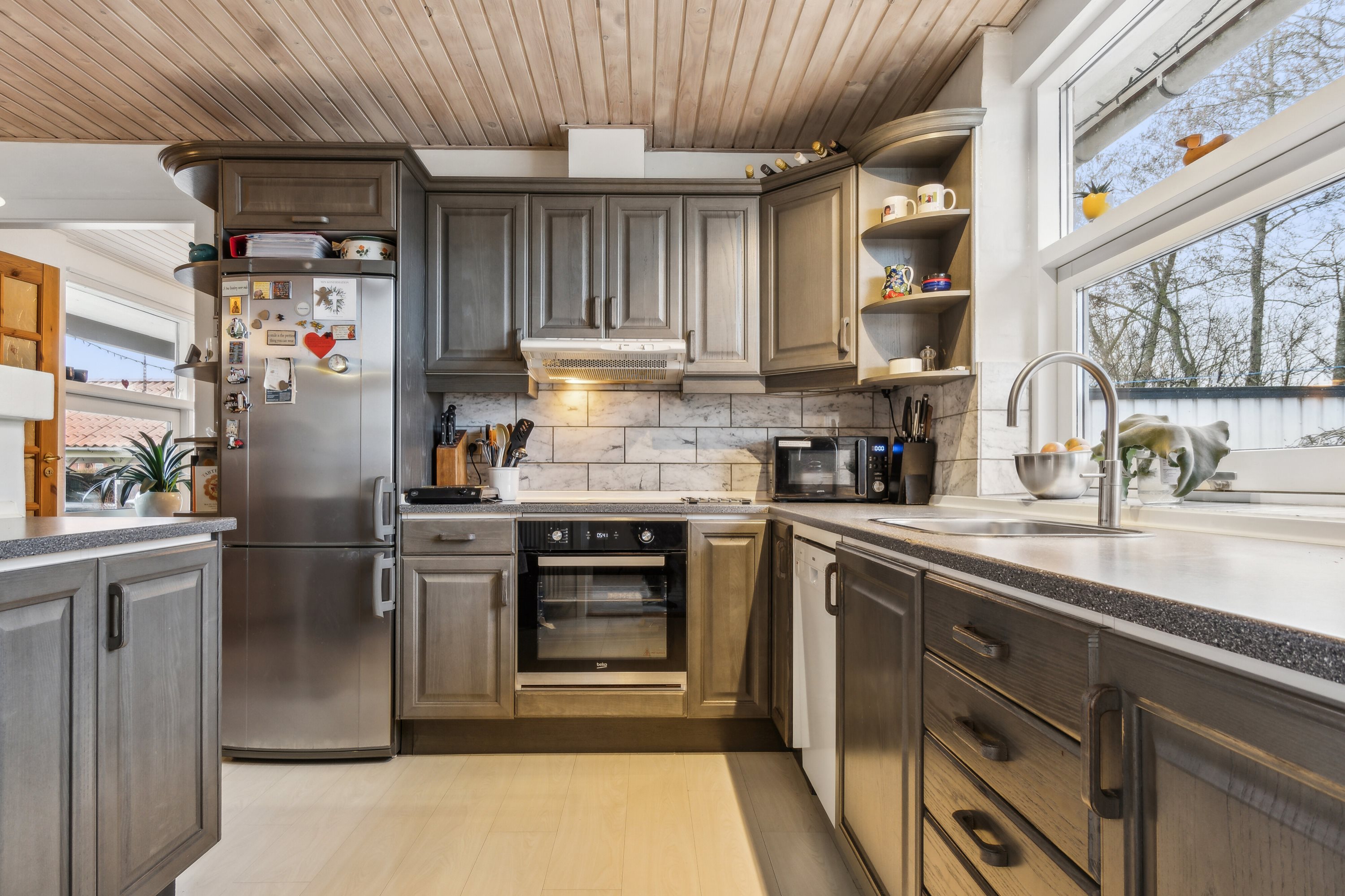 Fremhævet køkken billede i fuldskærmstilstand. Billede af Vænget 11, Lørslev, 9800 Hjørring