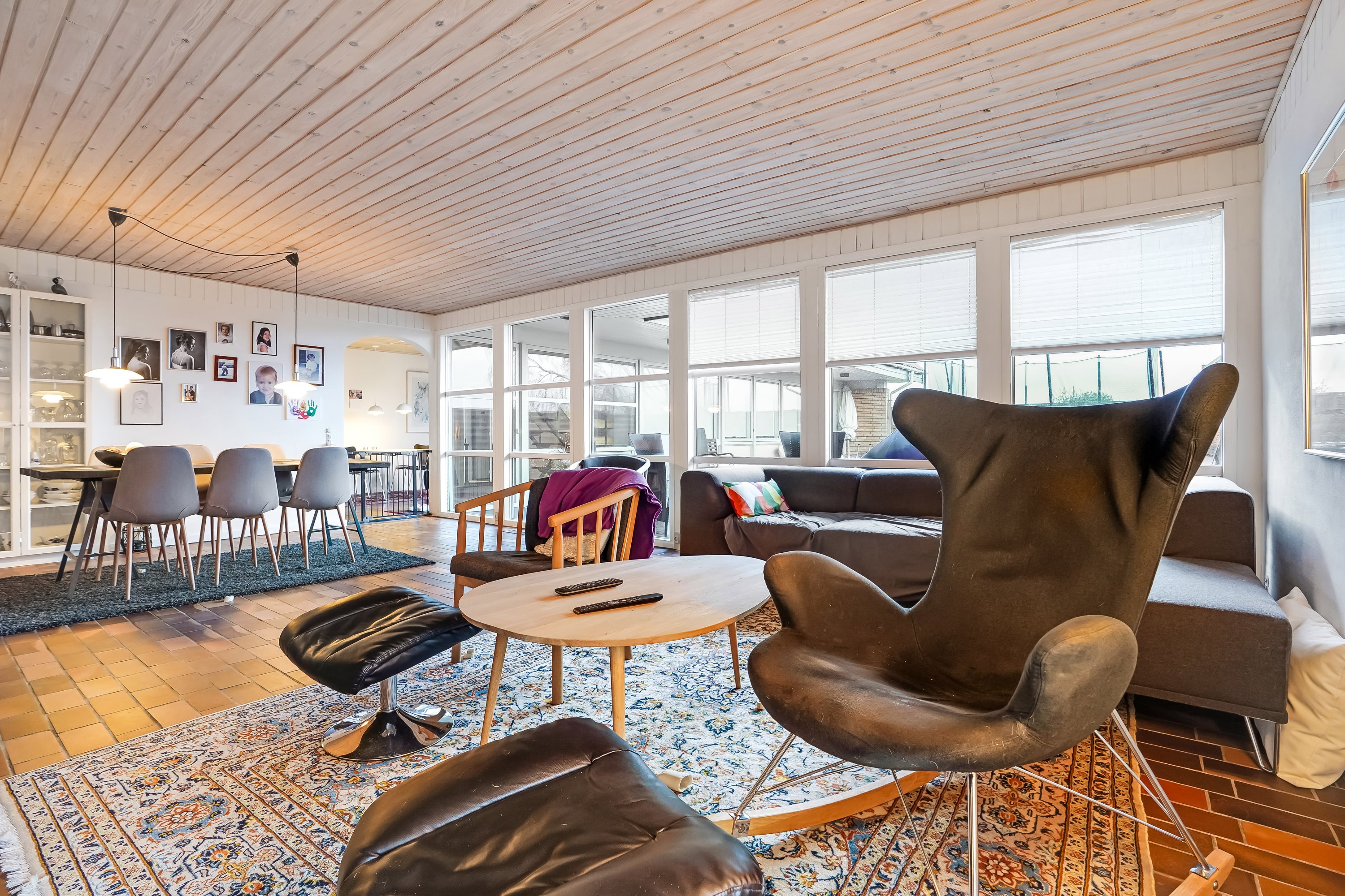 Fremhævet stue billede i fuldskærmstilstand. Billede af Plovgårdsvej 25, Bellinge, 5250 Odense SV