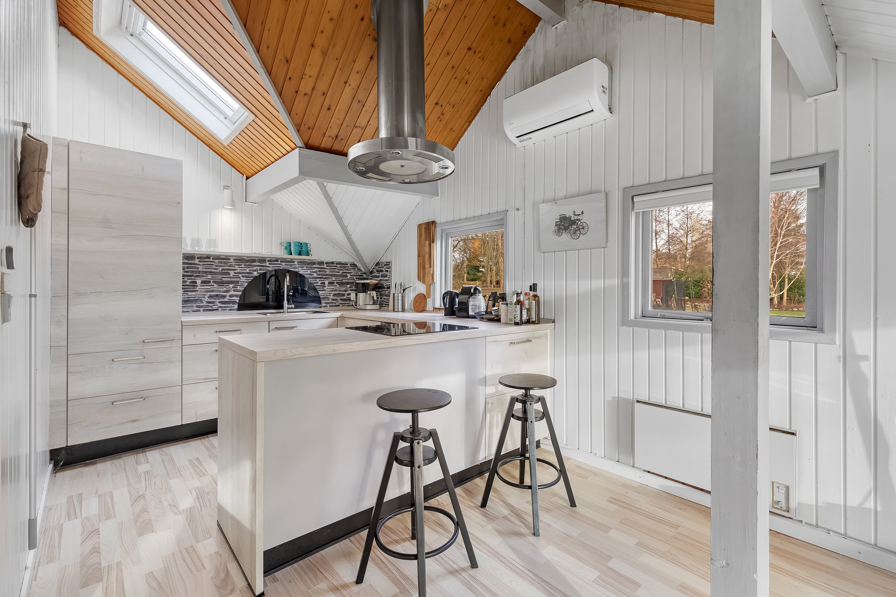 Fremhævet køkken billede i fuldskærmstilstand. Billede af Plantagevej 18, Kulhuse, 3630 Jægerspris