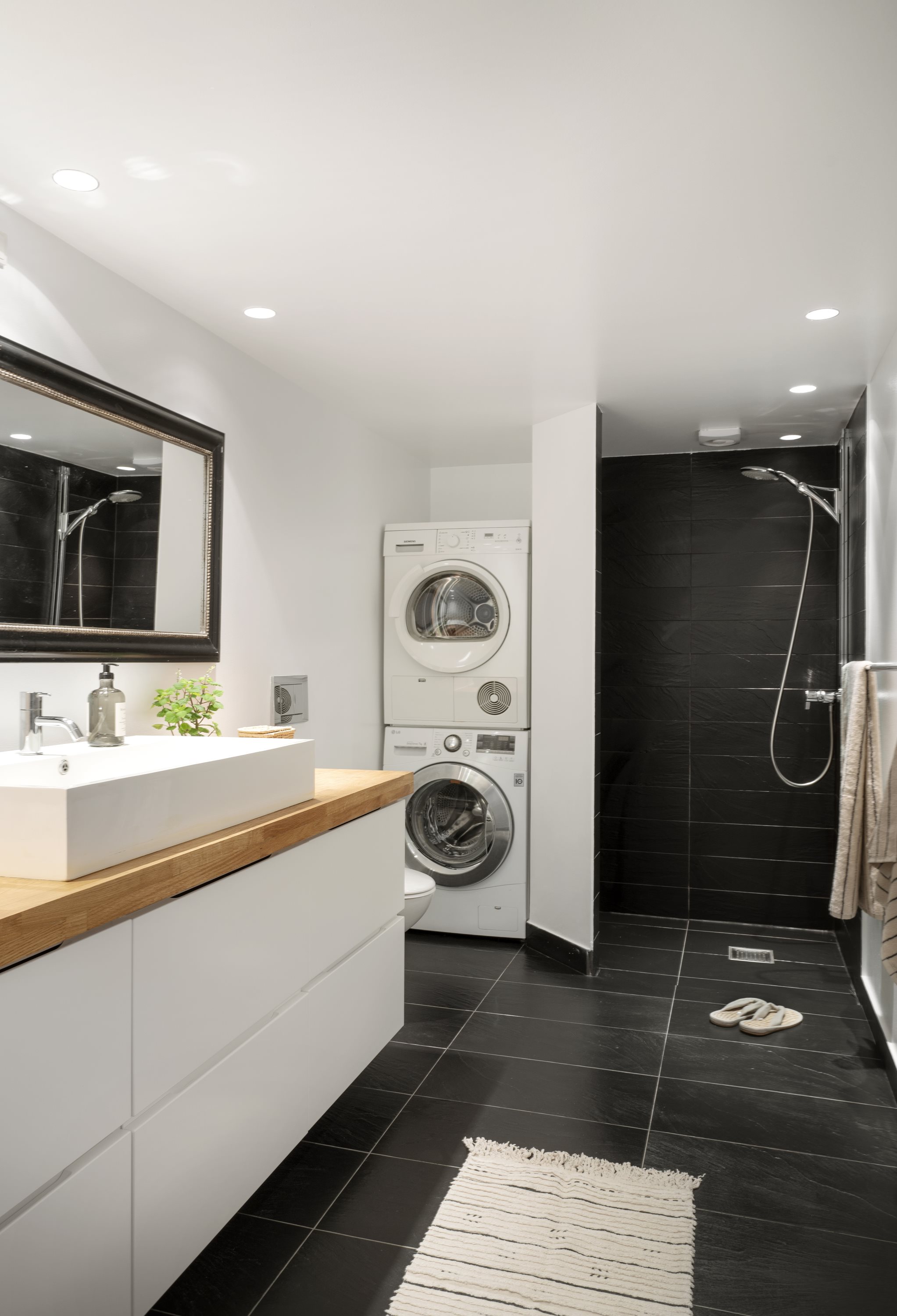 Fremhævet  billede i fuldskærmstilstand. Billede af Sandbjergvej 75A, Sandbjerg, 2950 Vedbæk