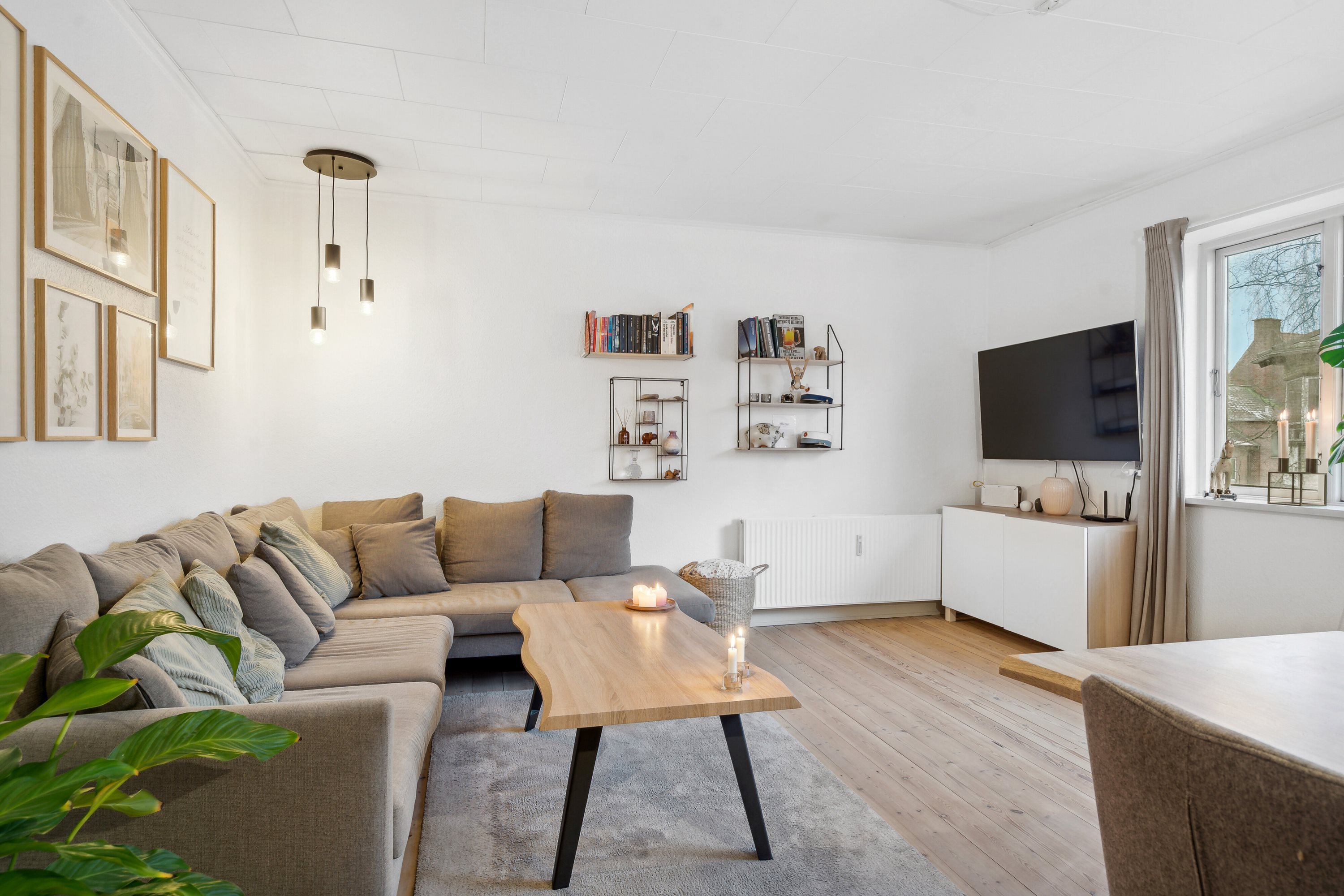 Fremhævet stue billede i fuldskærmstilstand. Billede af Schacksgade 17, 3. th., 5000 Odense C