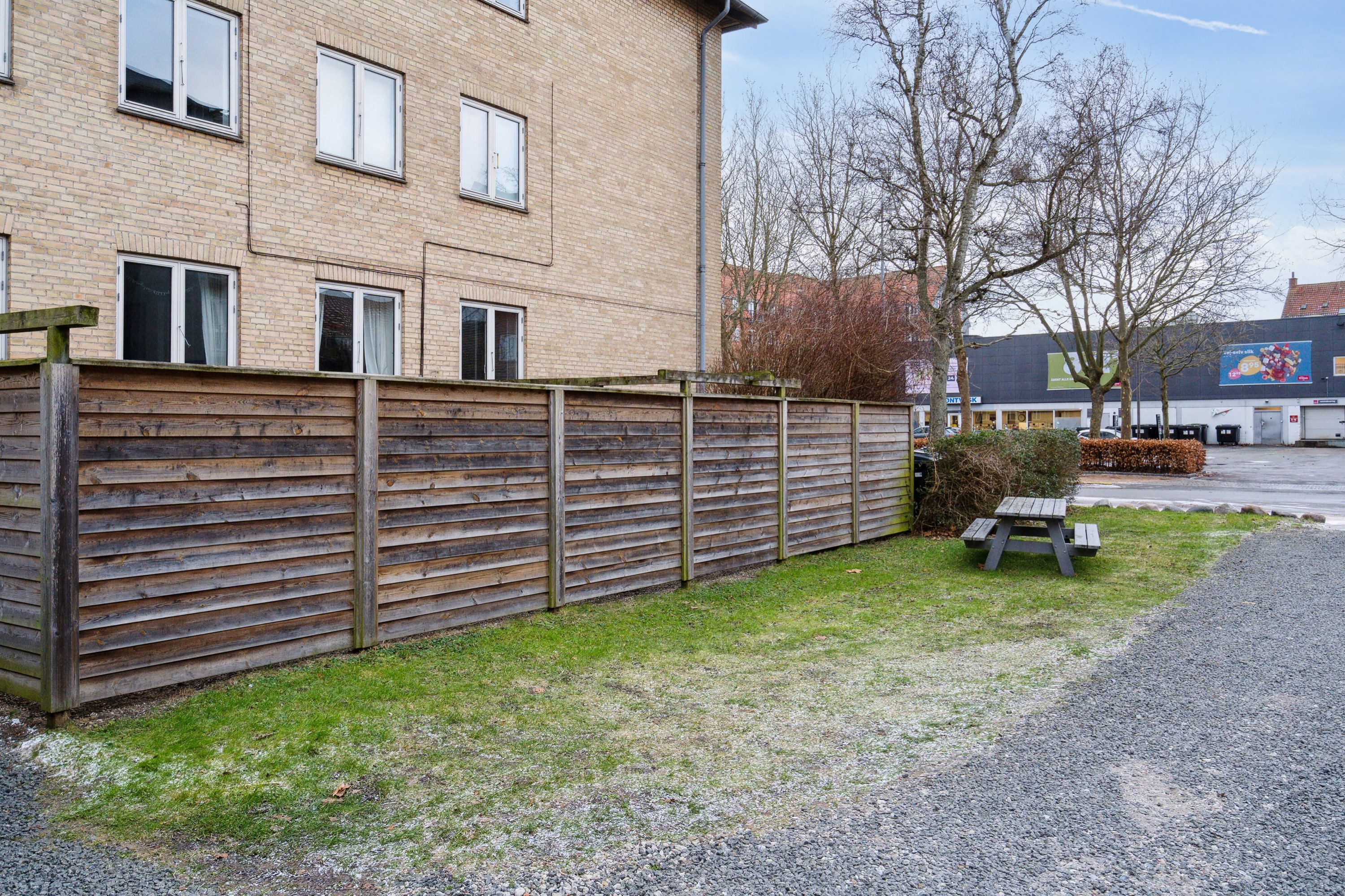 Fremhævet gårdmiljø billede i fuldskærmstilstand. Billede af Schacksgade 17, 3. th., 5000 Odense C