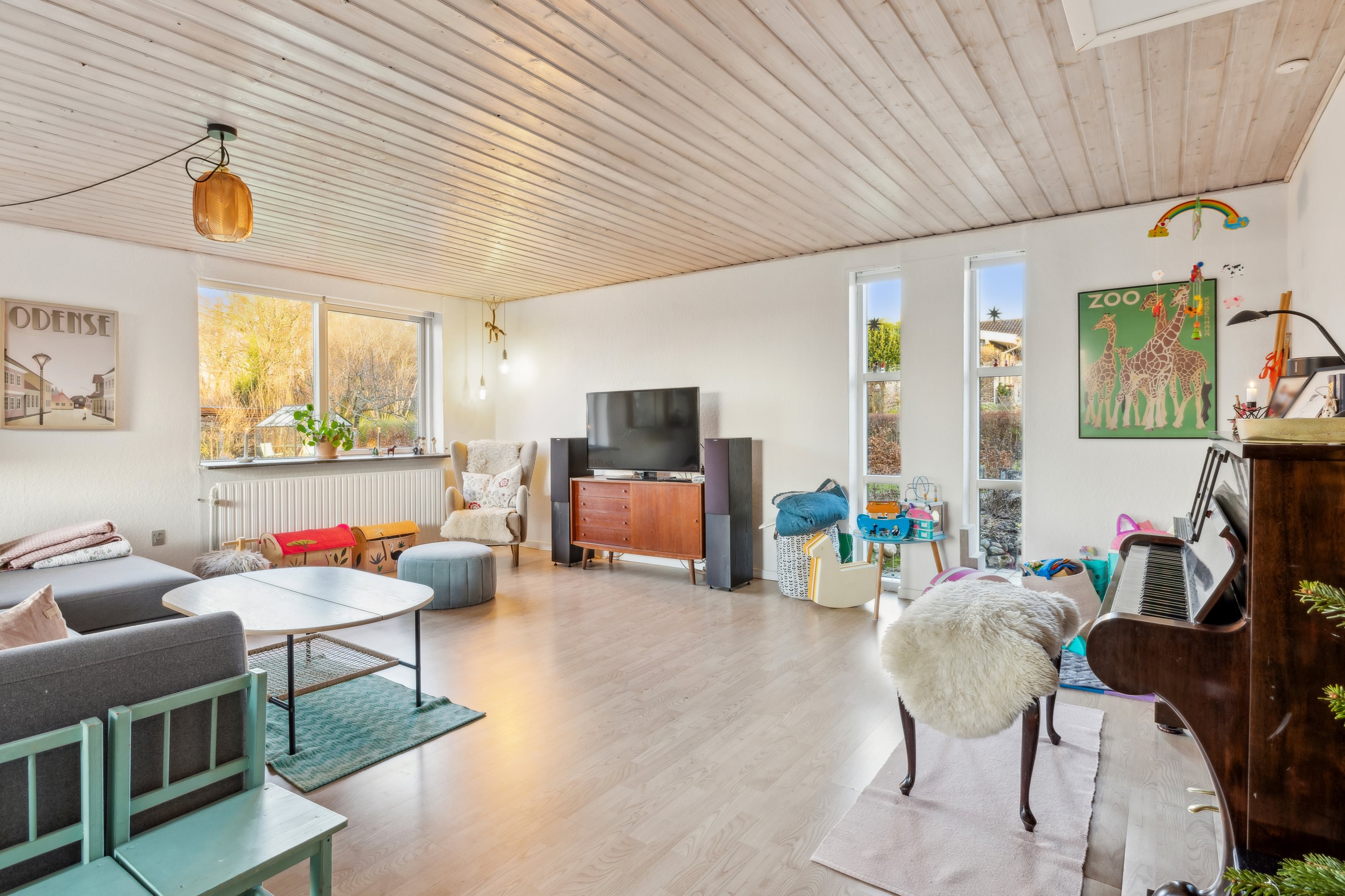 Fremhævet stue billede i fuldskærmstilstand. Billede af Hulvejen 5, Sparkær, 8800 Viborg