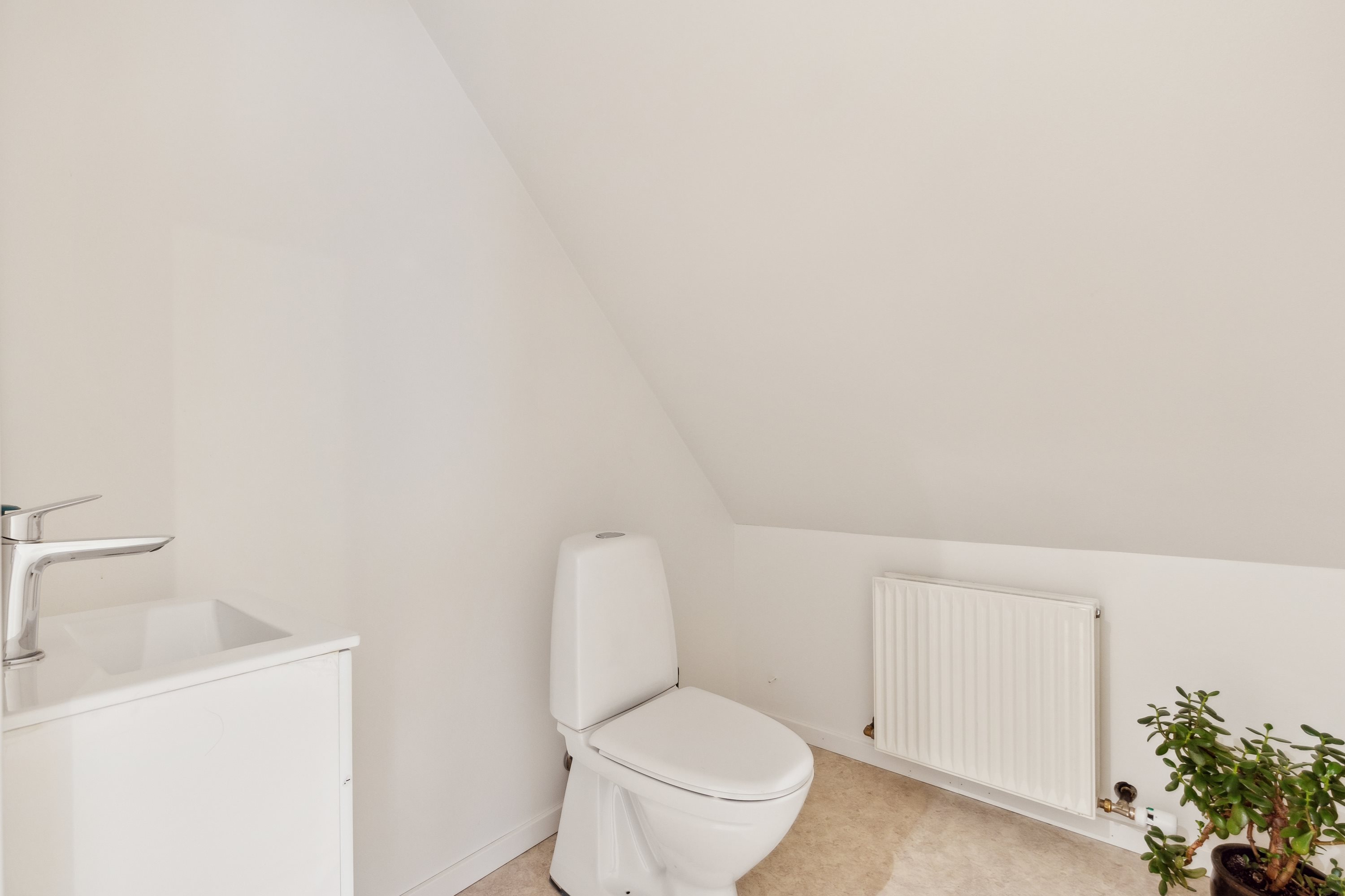 Fremhævet badeværelse billede i fuldskærmstilstand. Billede af Korreborgvej 53, Vejrum, 8830 Tjele