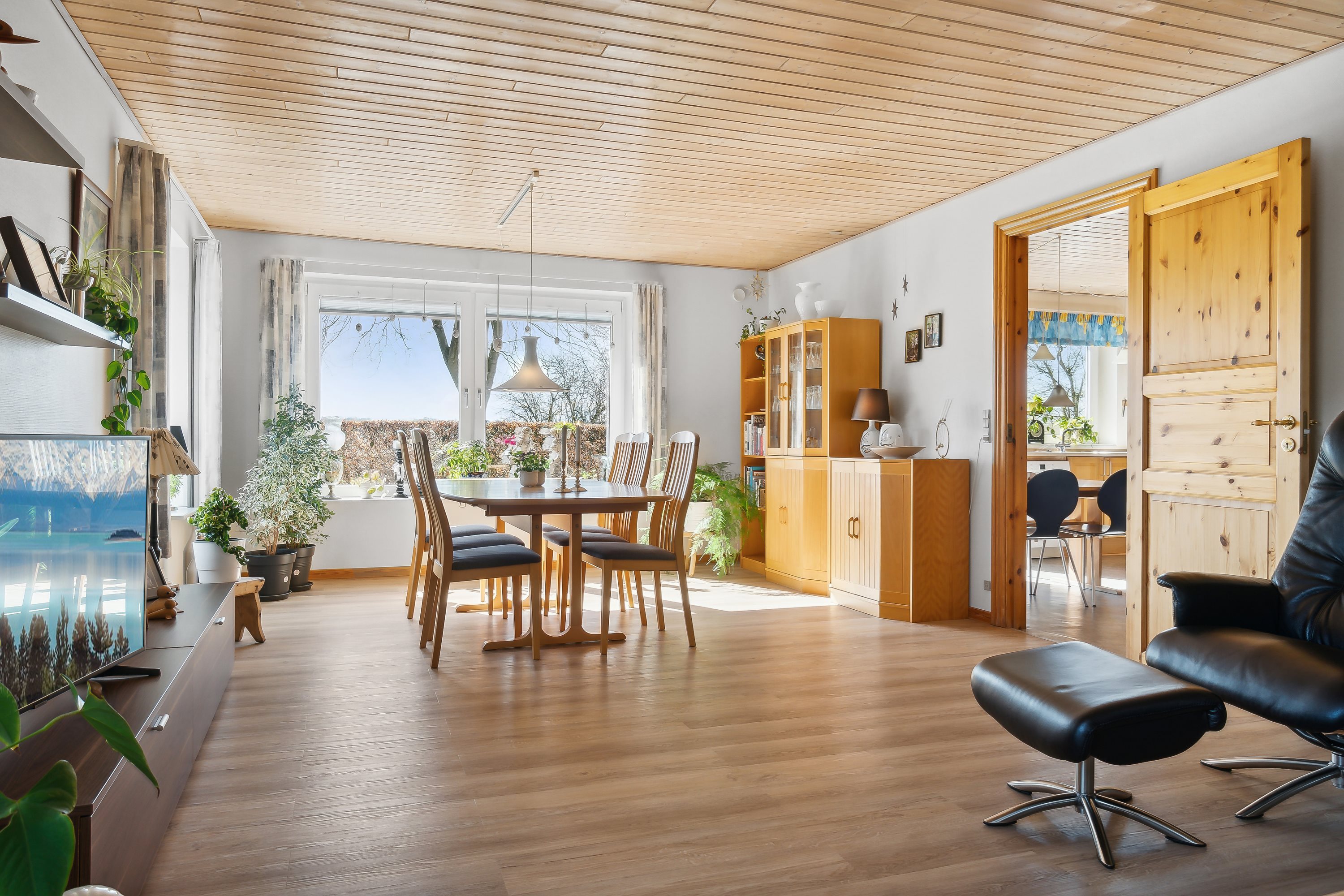 Fremhævet stue billede i fuldskærmstilstand. Billede af Beerstedvej 11, Beersted, 7752 Snedsted