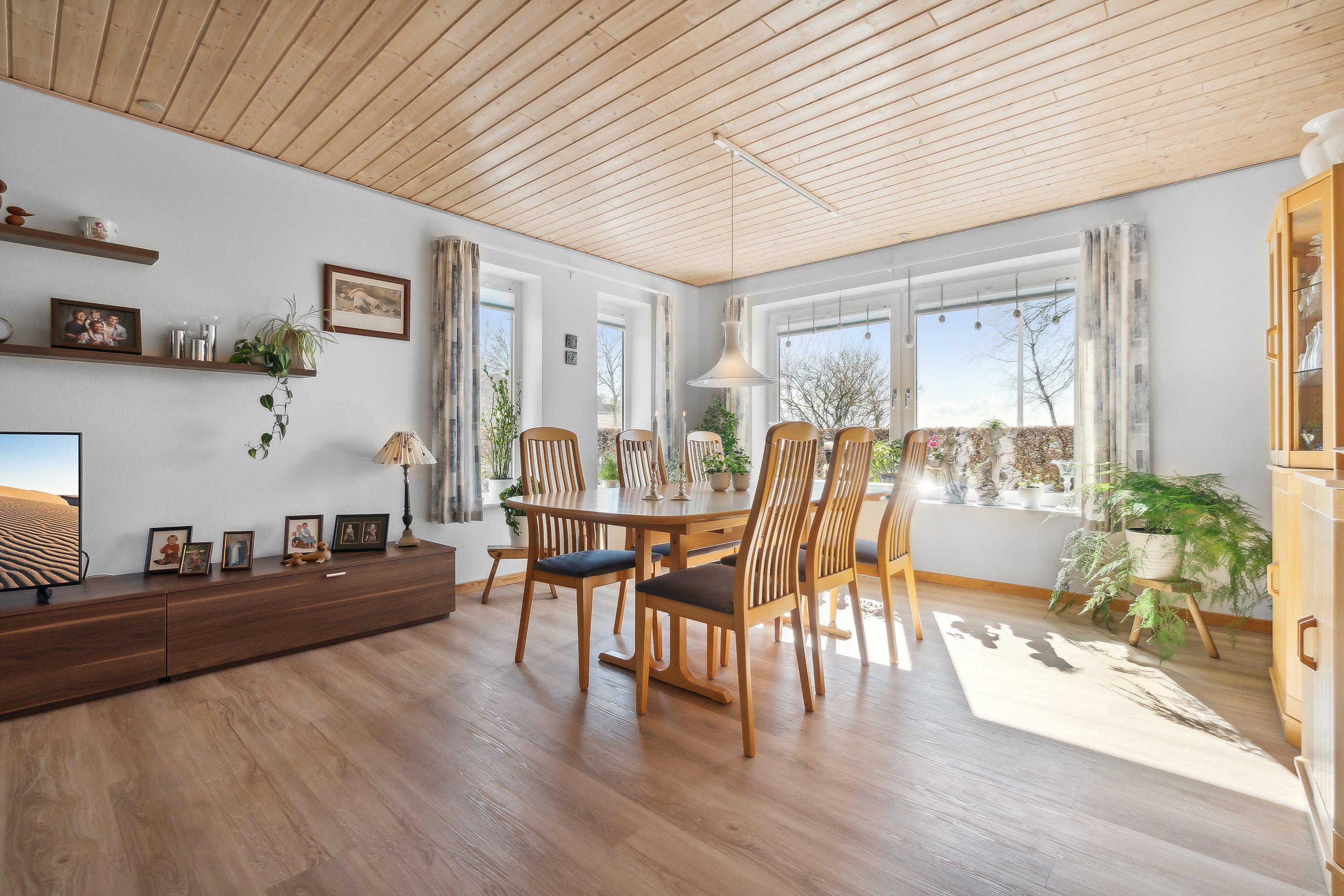 Fremhævet stue billede i fuldskærmstilstand. Billede af Beerstedvej 11, Beersted, 7752 Snedsted