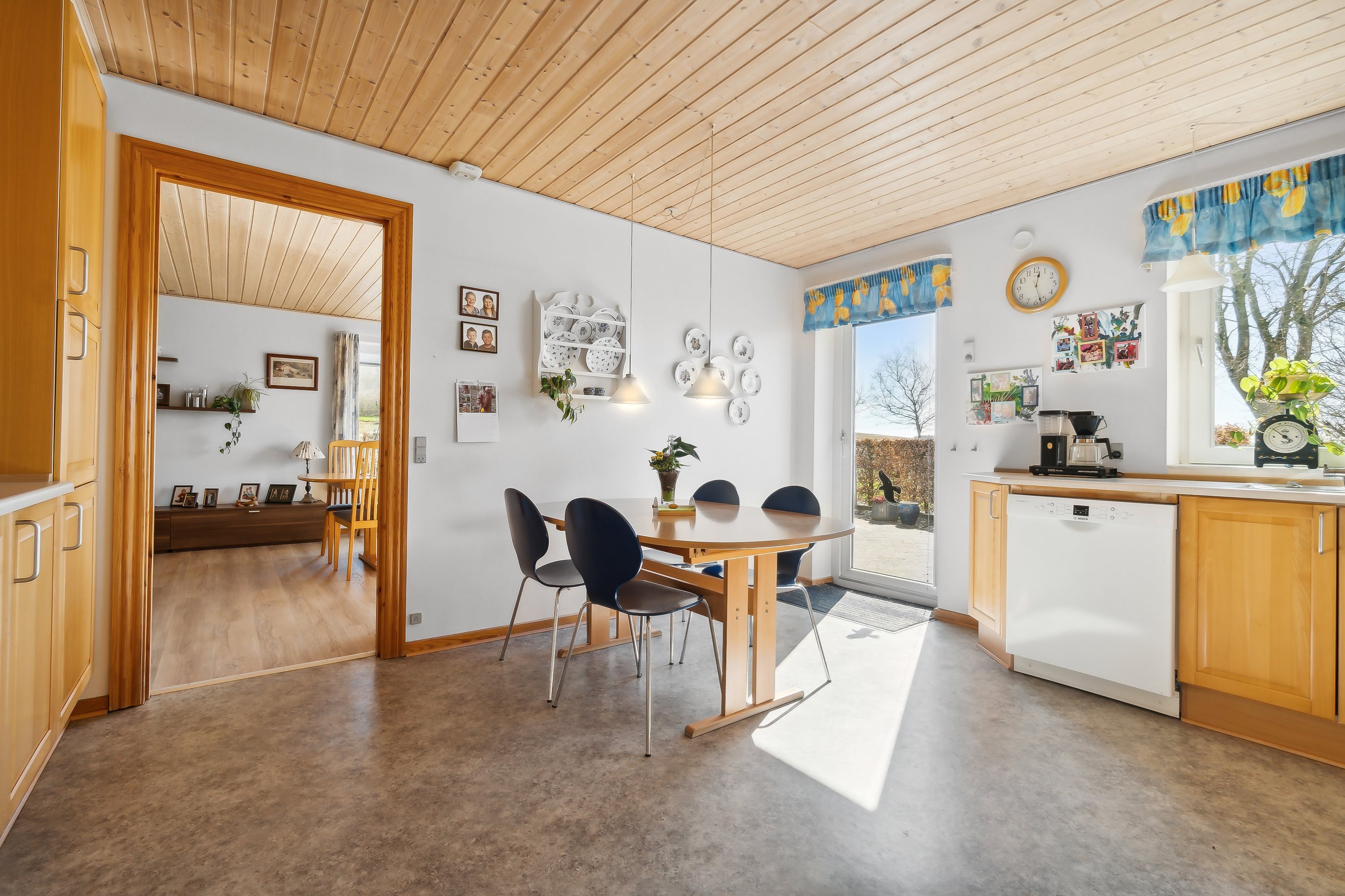 Fremhævet køkken billede i fuldskærmstilstand. Billede af Beerstedvej 11, Beersted, 7752 Snedsted