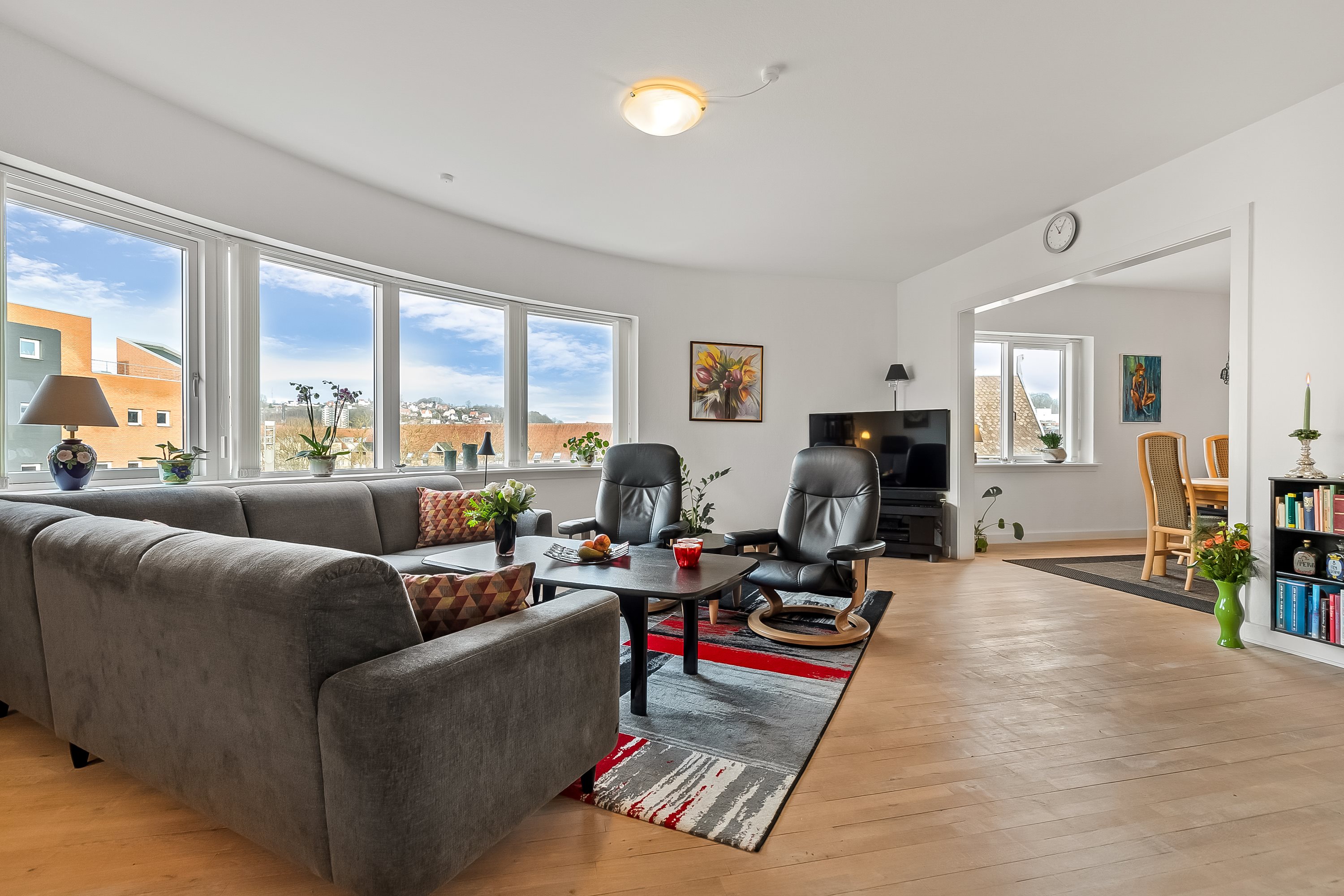 Fremhævet stue billede i fuldskærmstilstand. Billede af Vedelsgade 14, 3. tv., Centrum, 7100 Vejle