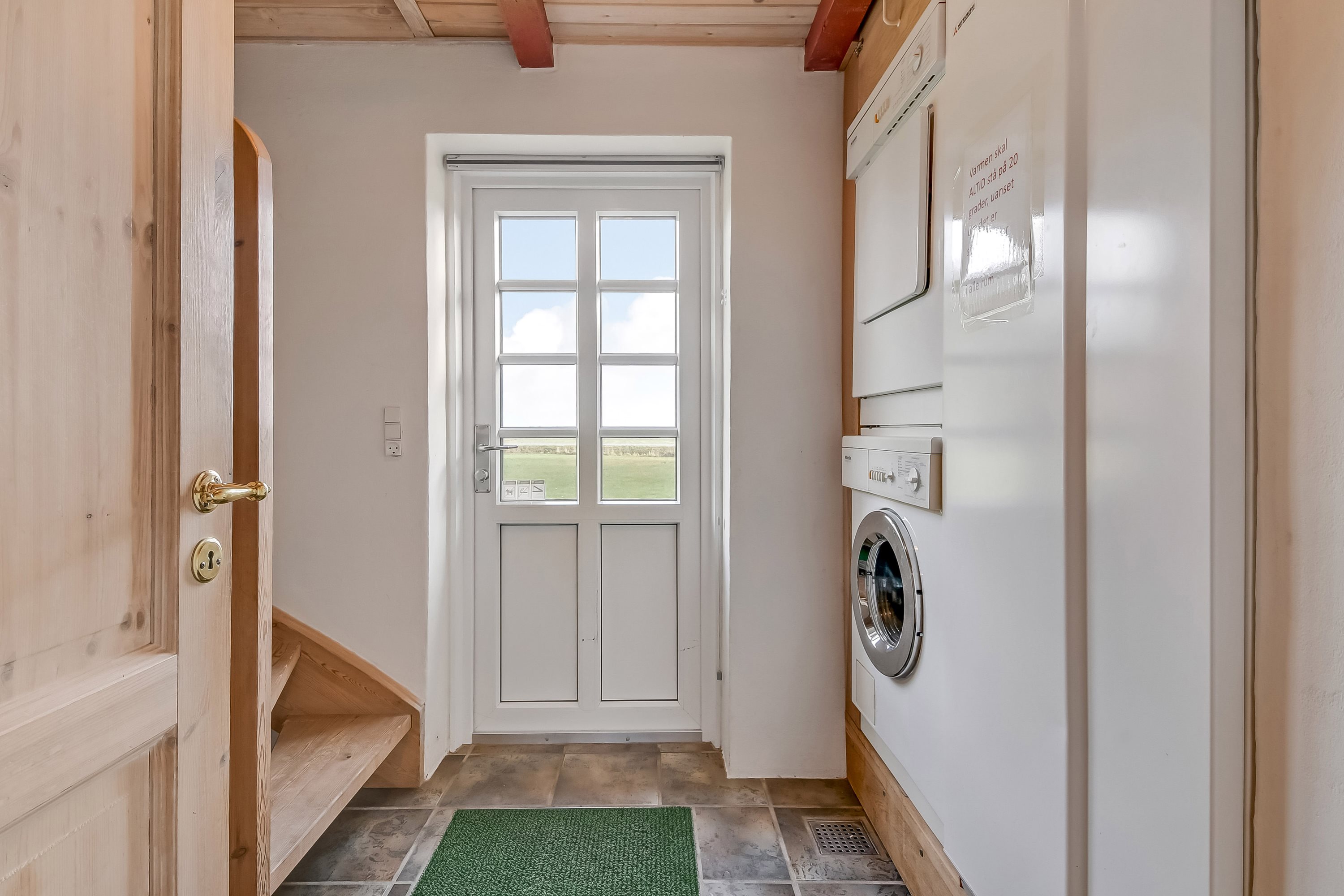 Fremhævet entré billede i fuldskærmstilstand. Billede af Knakvej 26, Vedersø, 6990 Ulfborg