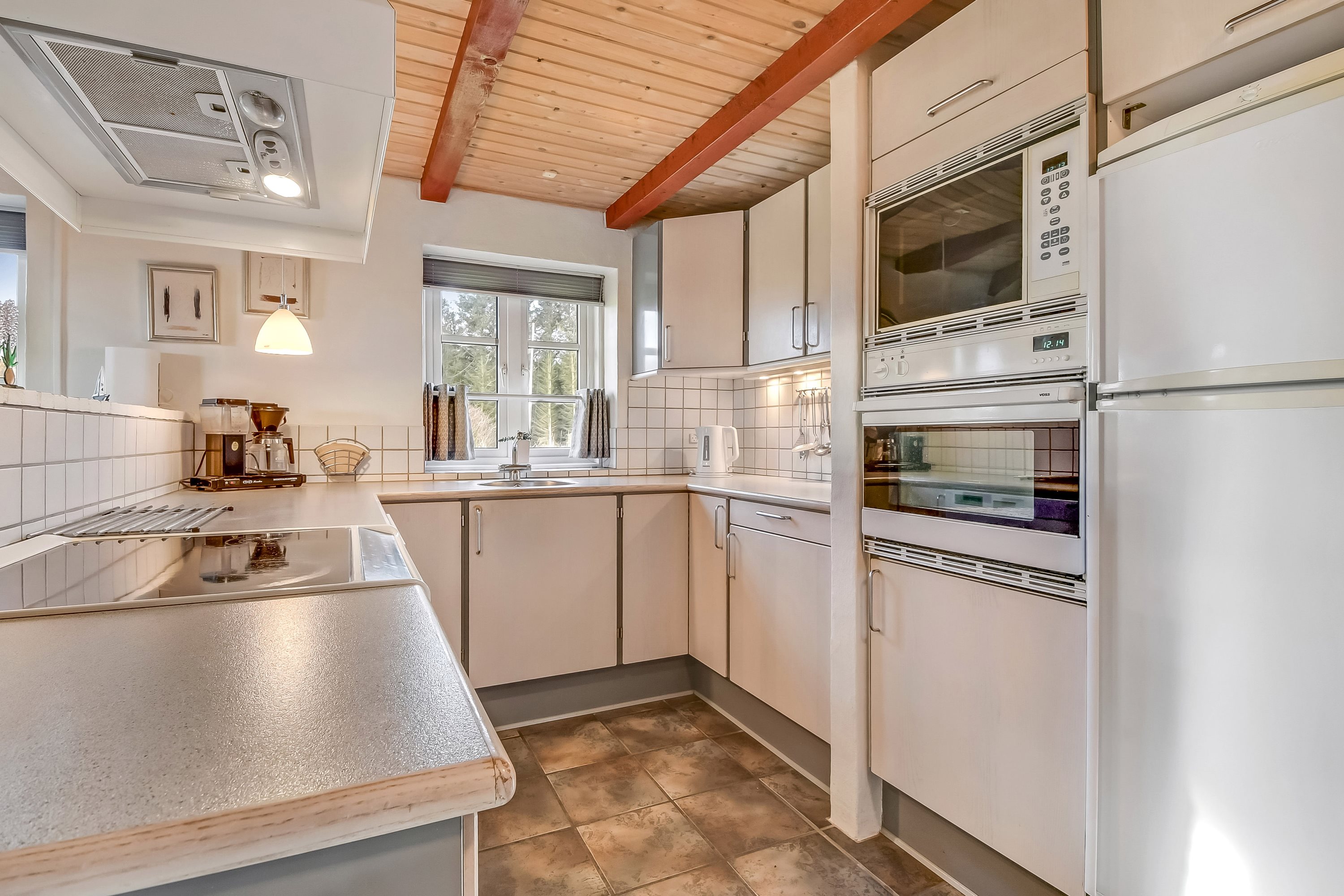 Fremhævet køkken billede i fuldskærmstilstand. Billede af Knakvej 26, Vedersø, 6990 Ulfborg