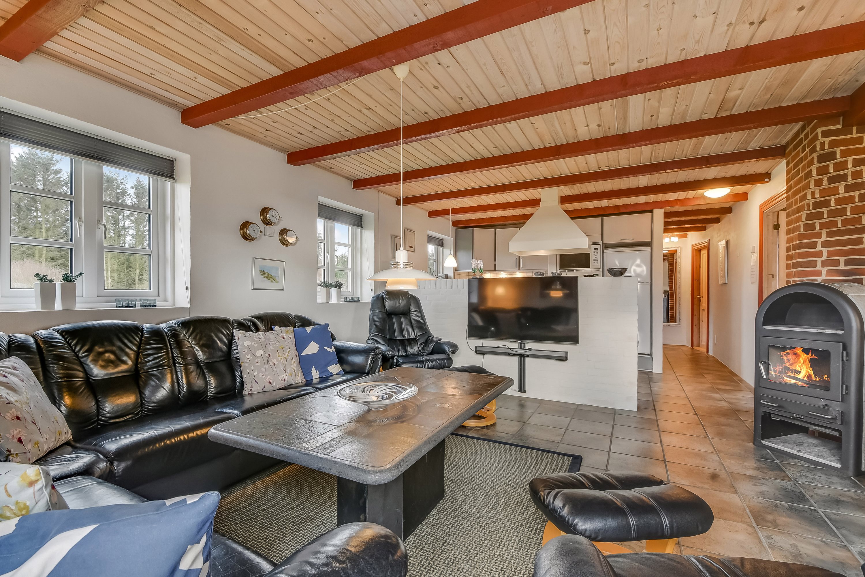 Fremhævet stue billede i fuldskærmstilstand. Billede af Knakvej 26, Vedersø, 6990 Ulfborg