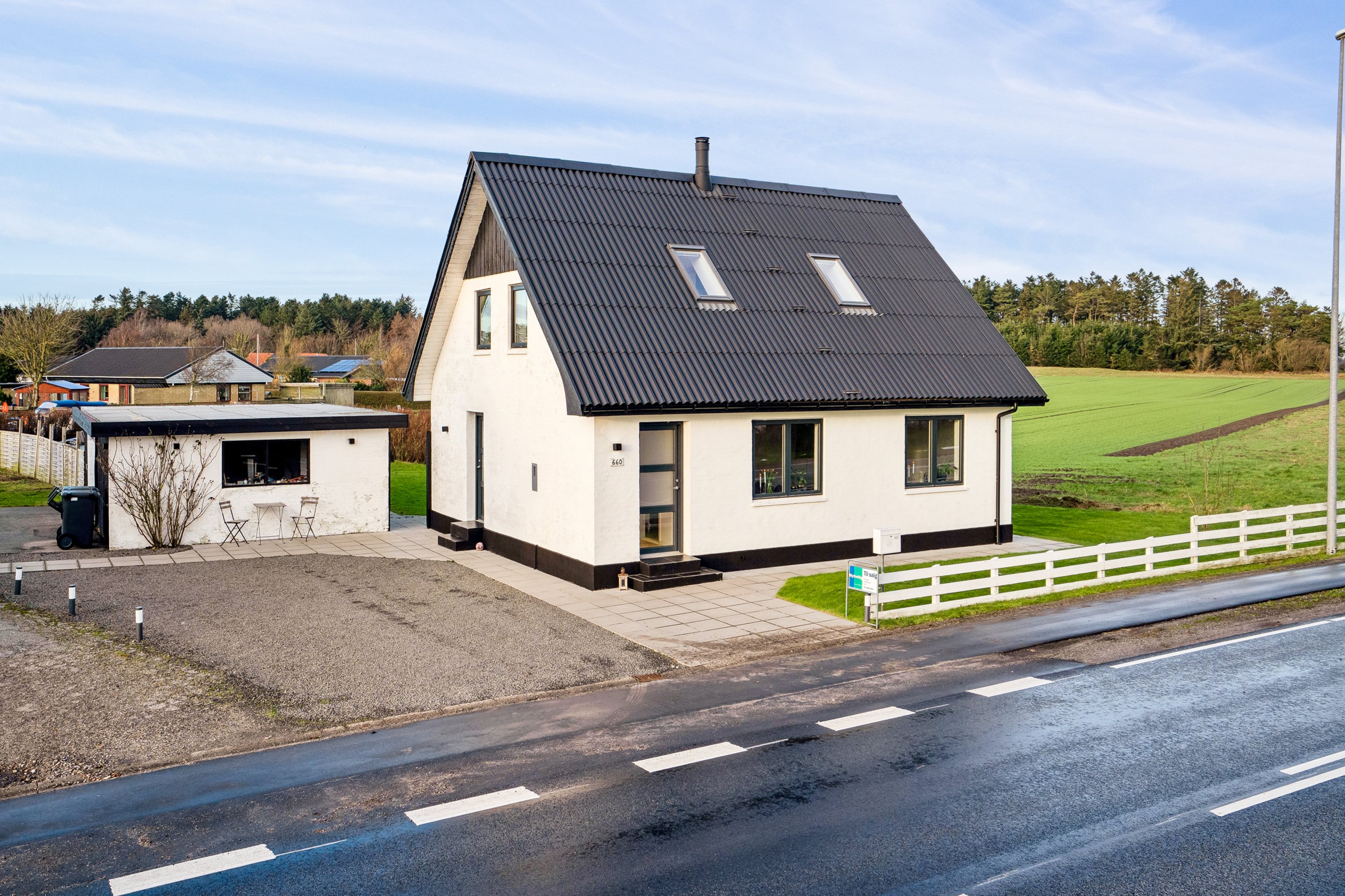 Fremhævet ejendommen billede i fuldskærmstilstand. Billede af Løkkensvej 660, Hundelev, 9480 Løkken