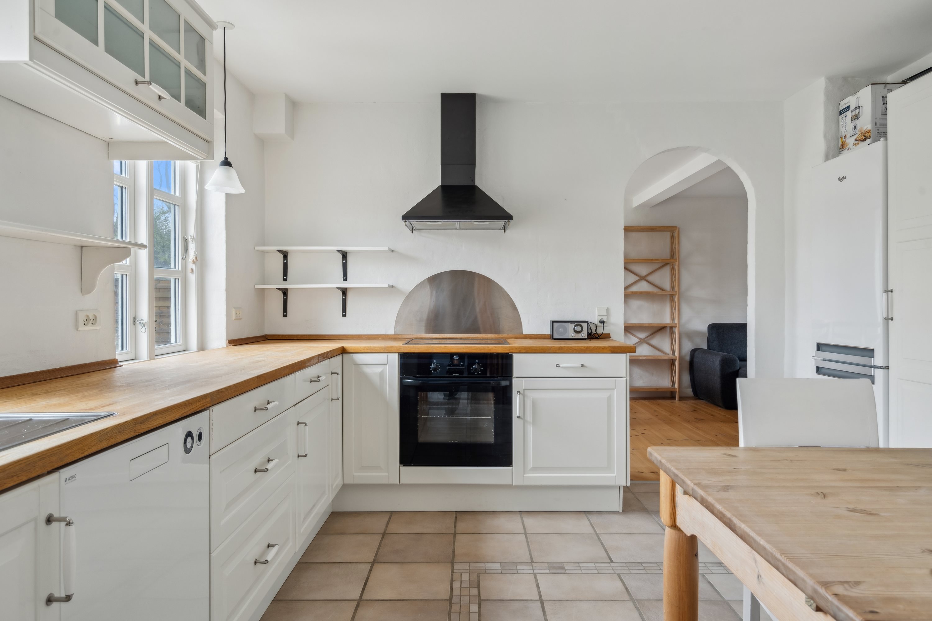 Miniaturebillede 1: køkken. Billede af Højskolevej 2A, 9760 Vrå